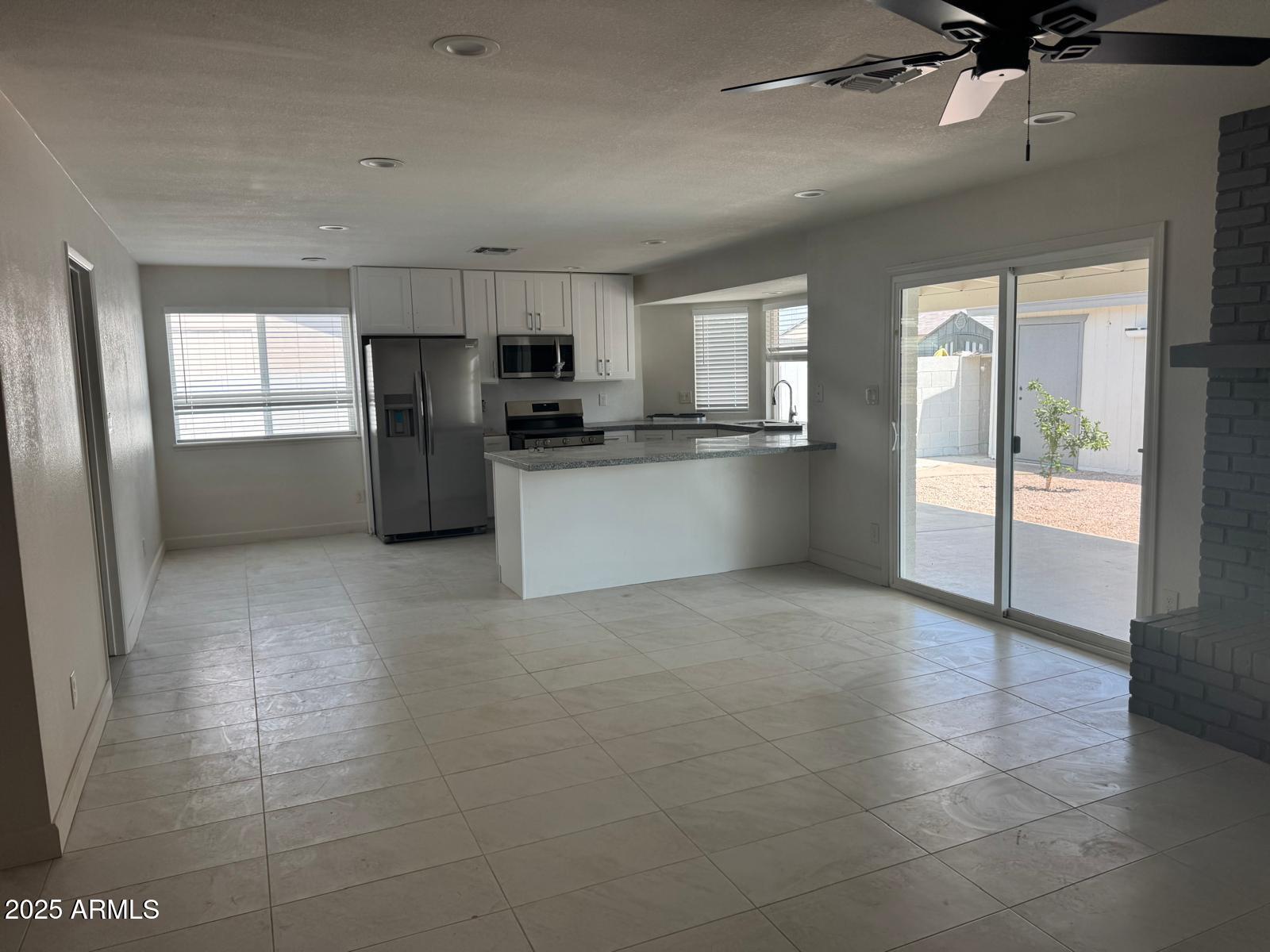 8837 W HIGHLAND Avenue