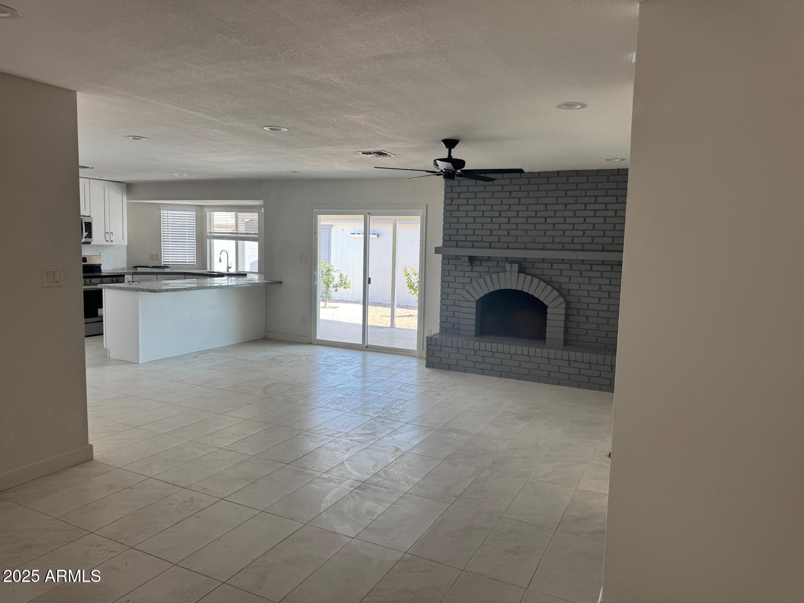 8837 W HIGHLAND Avenue