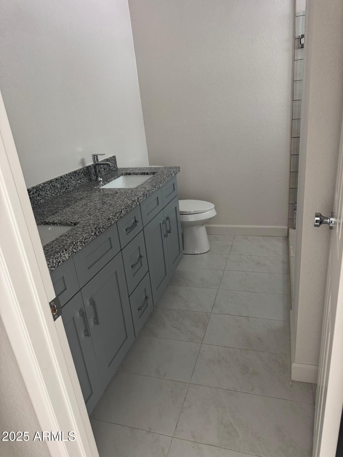 8837 W HIGHLAND Avenue