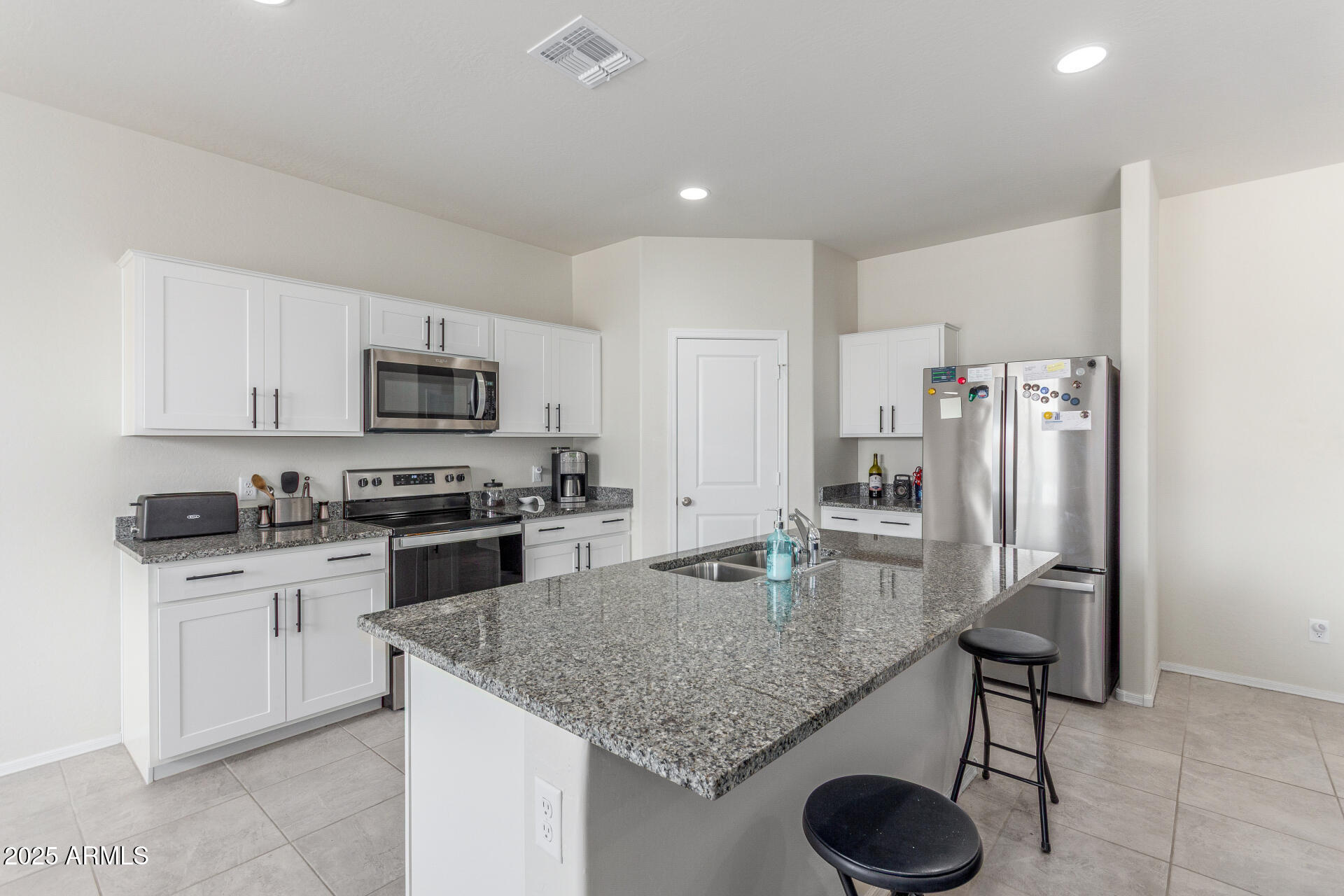 1160 W AVALON CANYON Drive