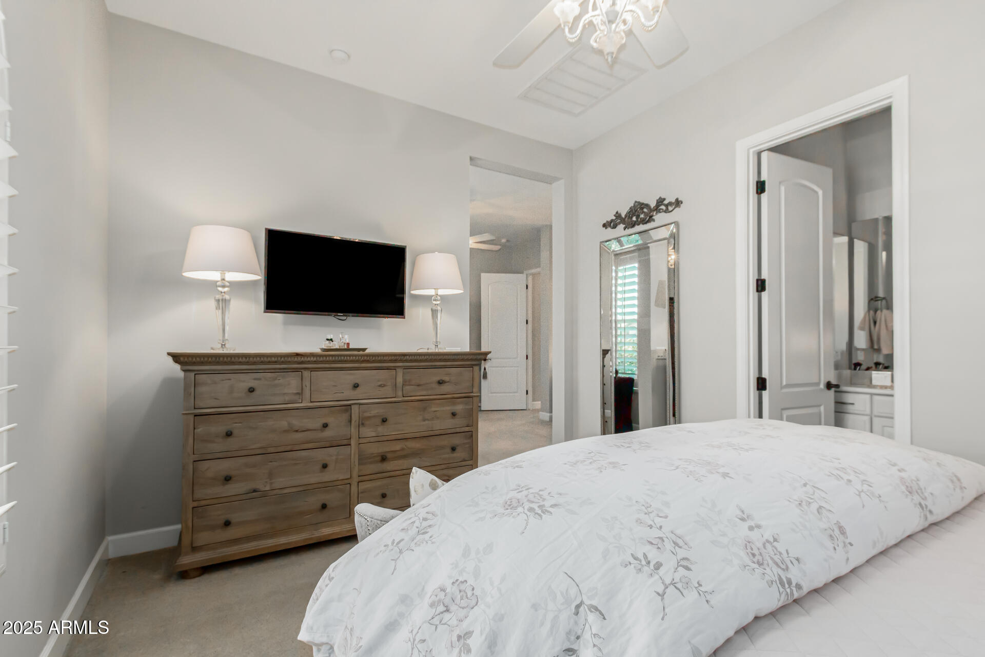 2960 E Sunrise Place