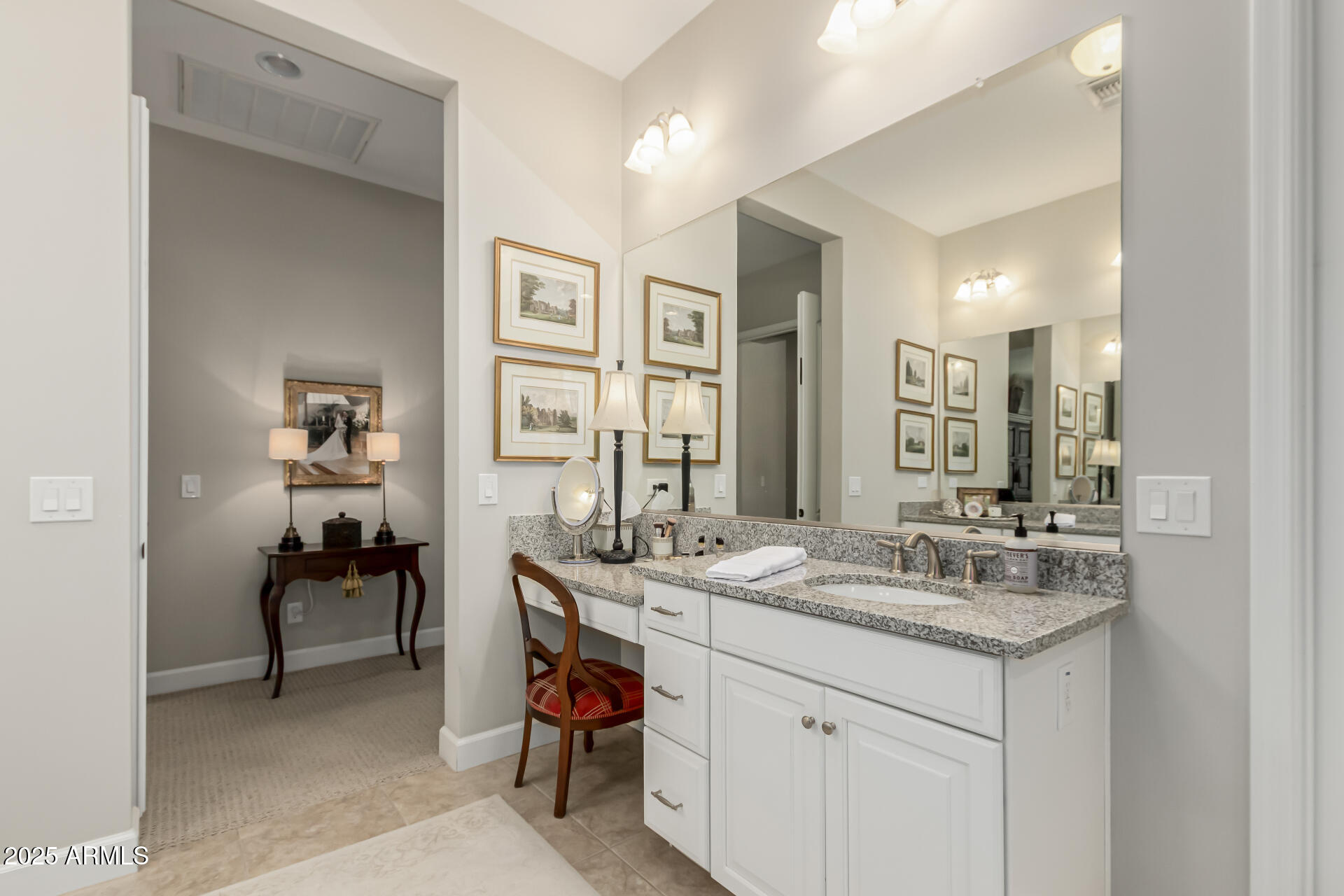 2960 E Sunrise Place