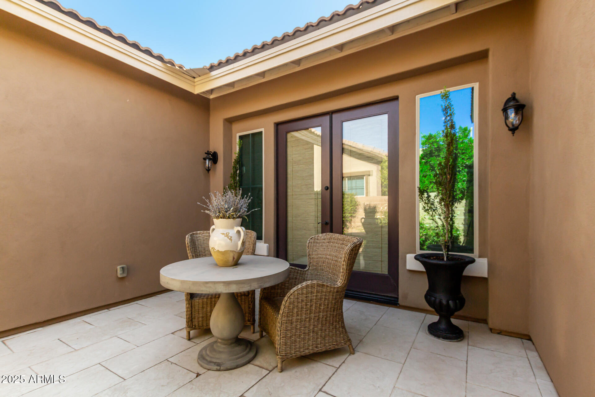 2960 E Sunrise Place