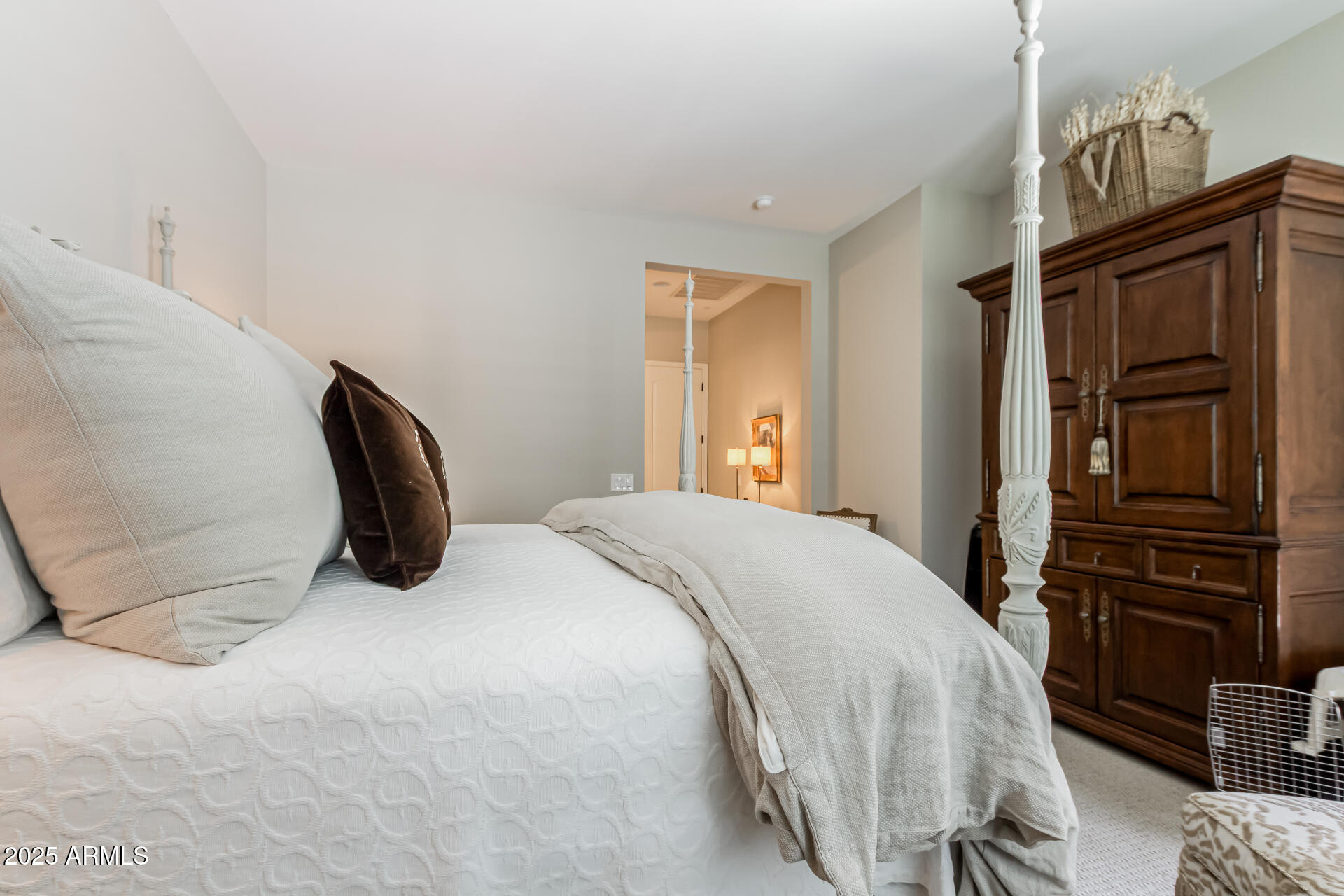 2960 E Sunrise Place