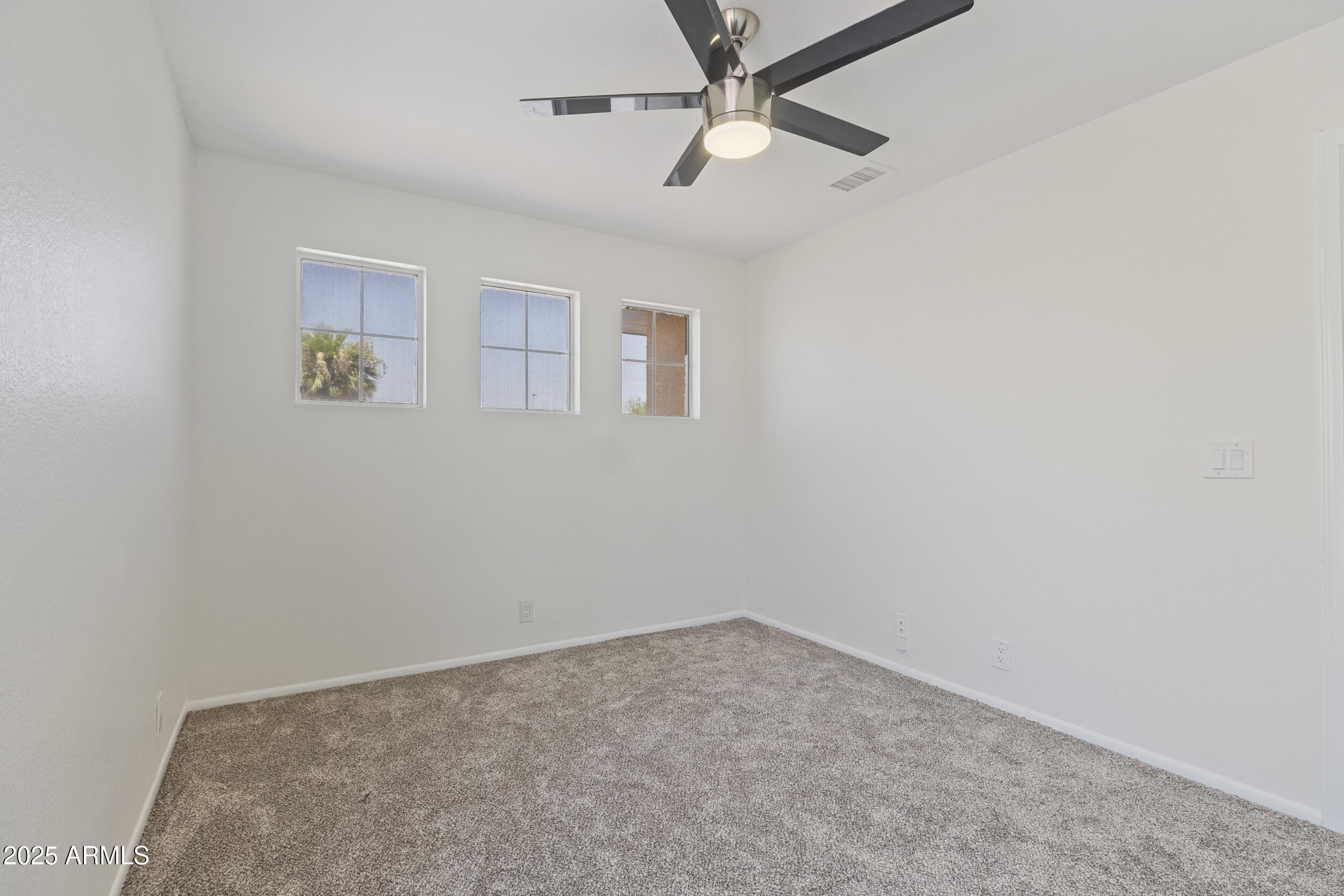 16633 S 28th Place