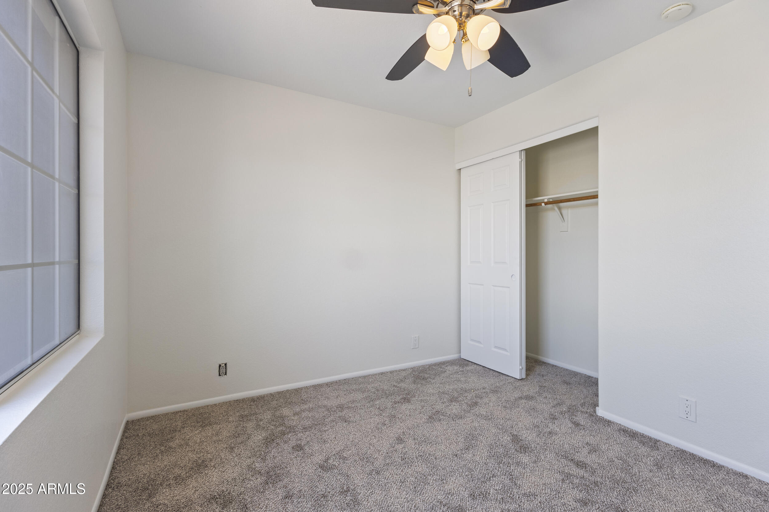 16633 S 28th Place