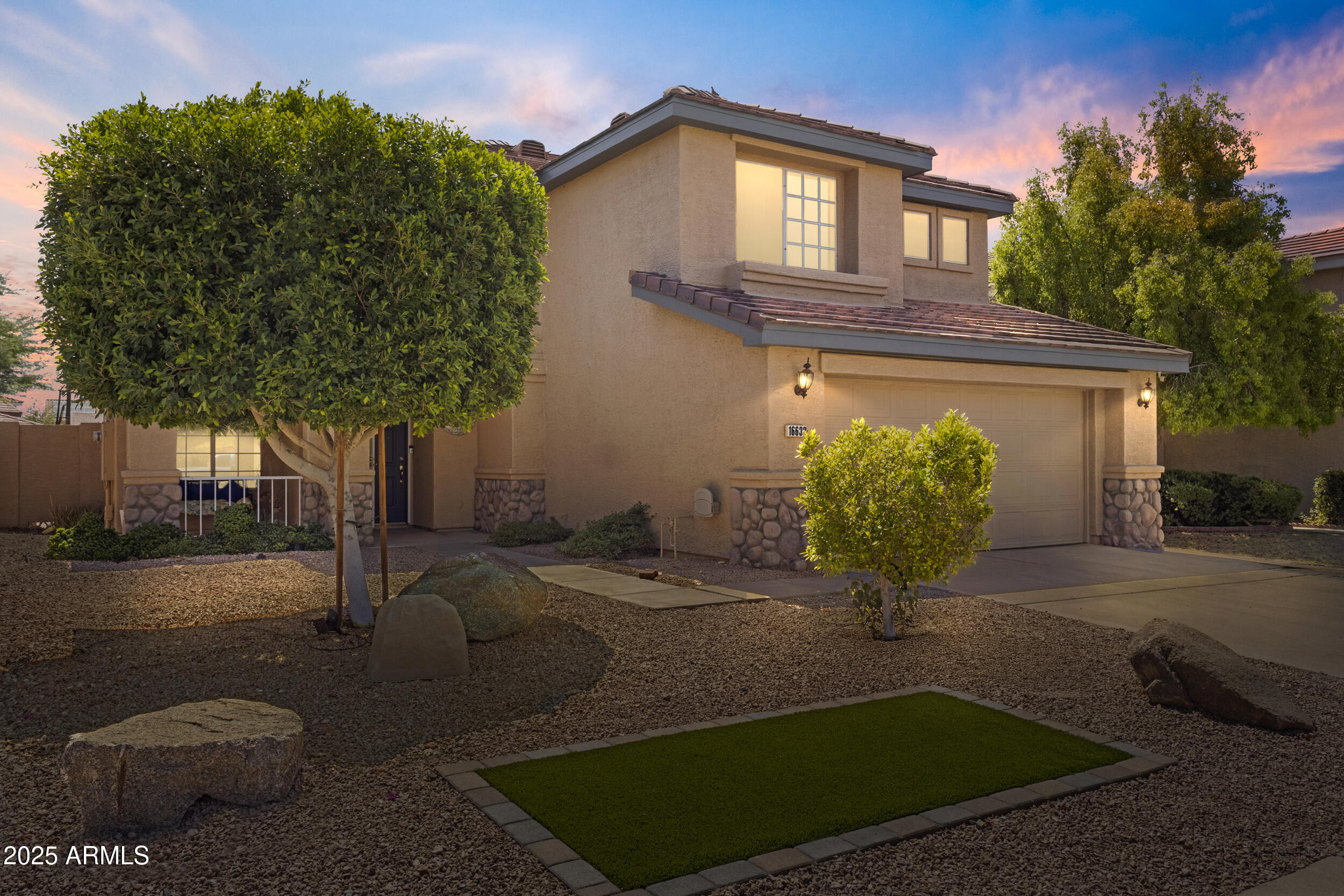 16633 S 28th Place