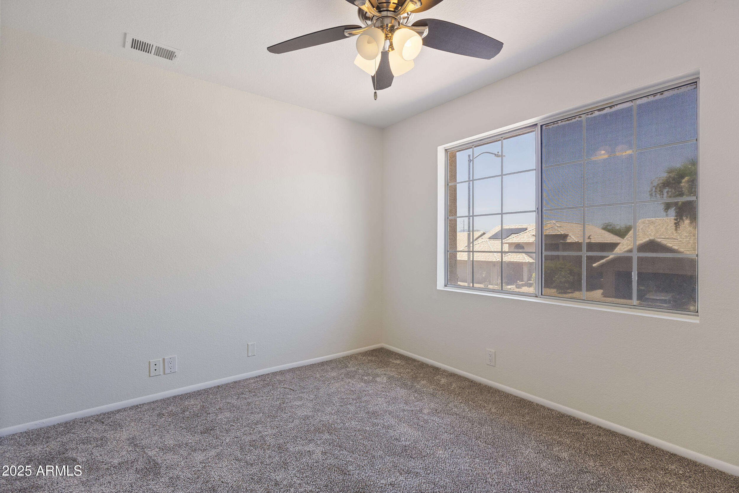 16633 S 28th Place