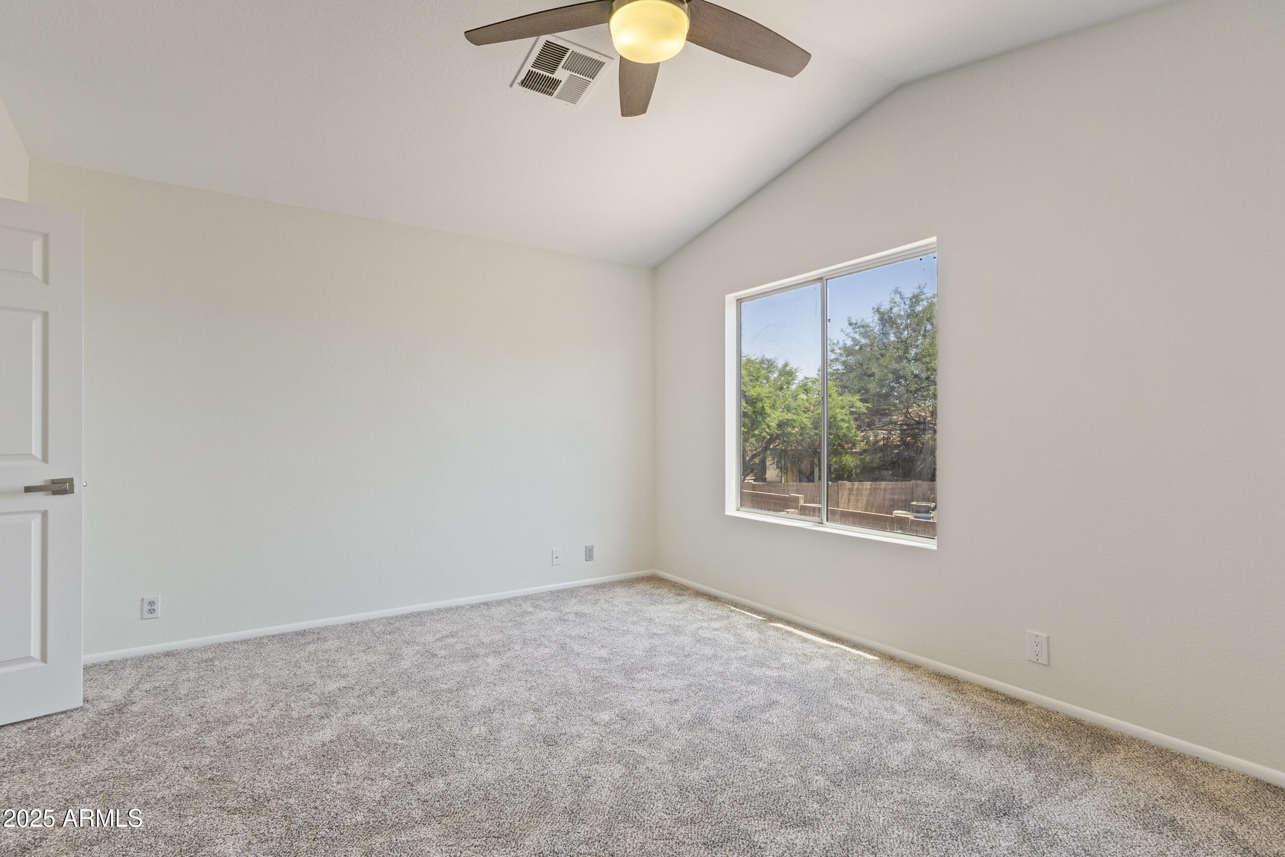 16633 S 28th Place