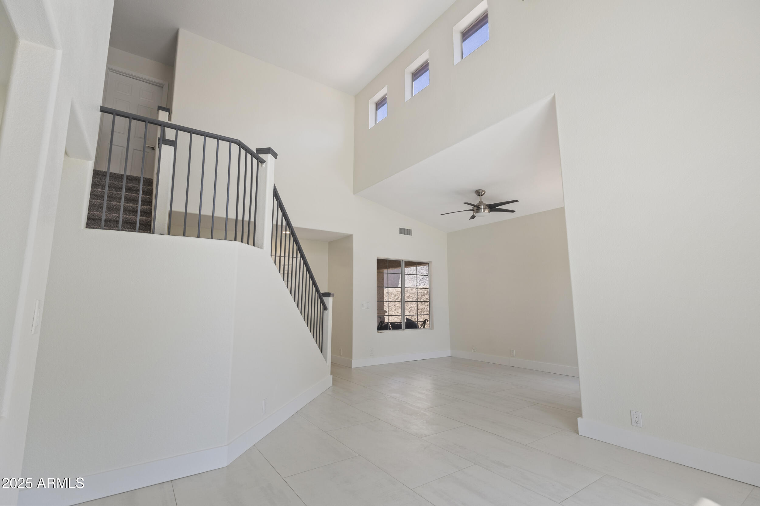 16633 S 28th Place