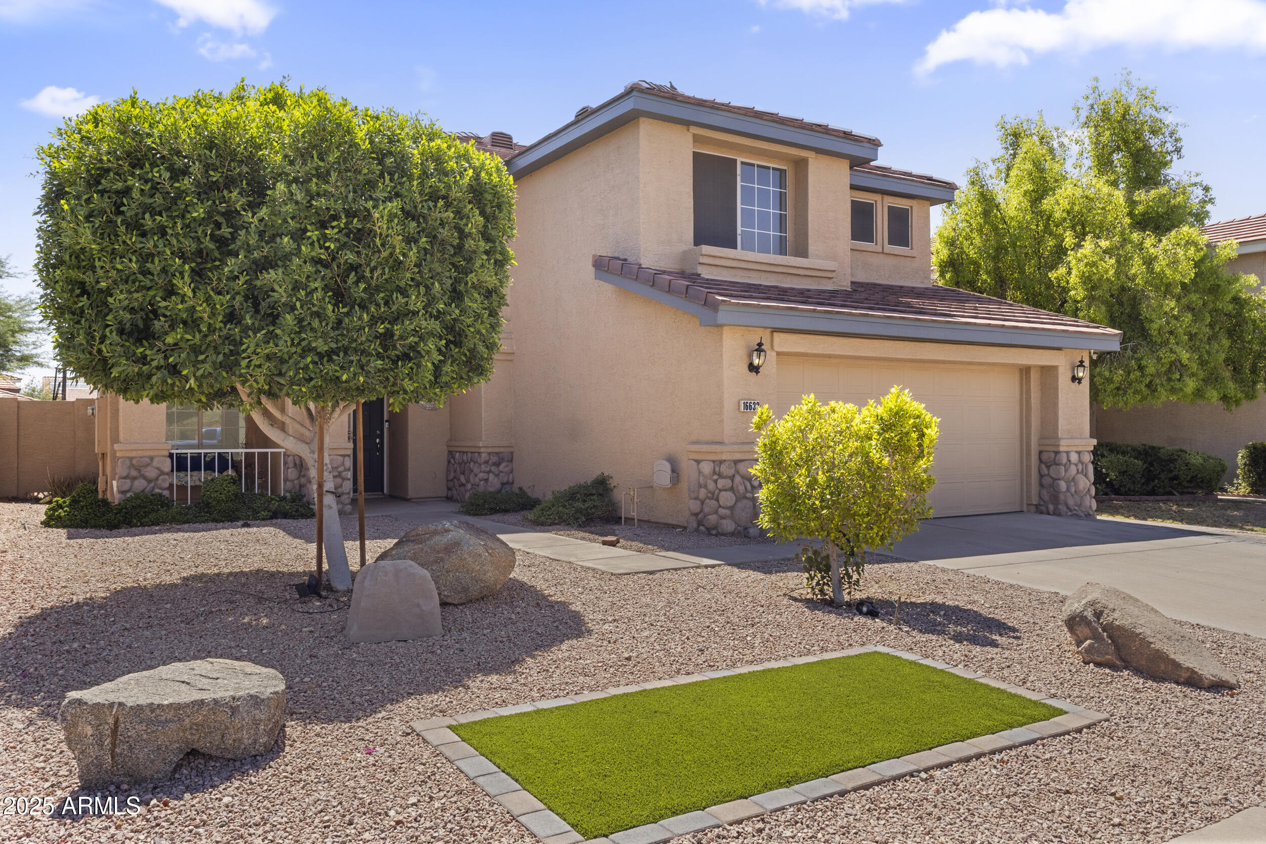 16633 S 28th Place