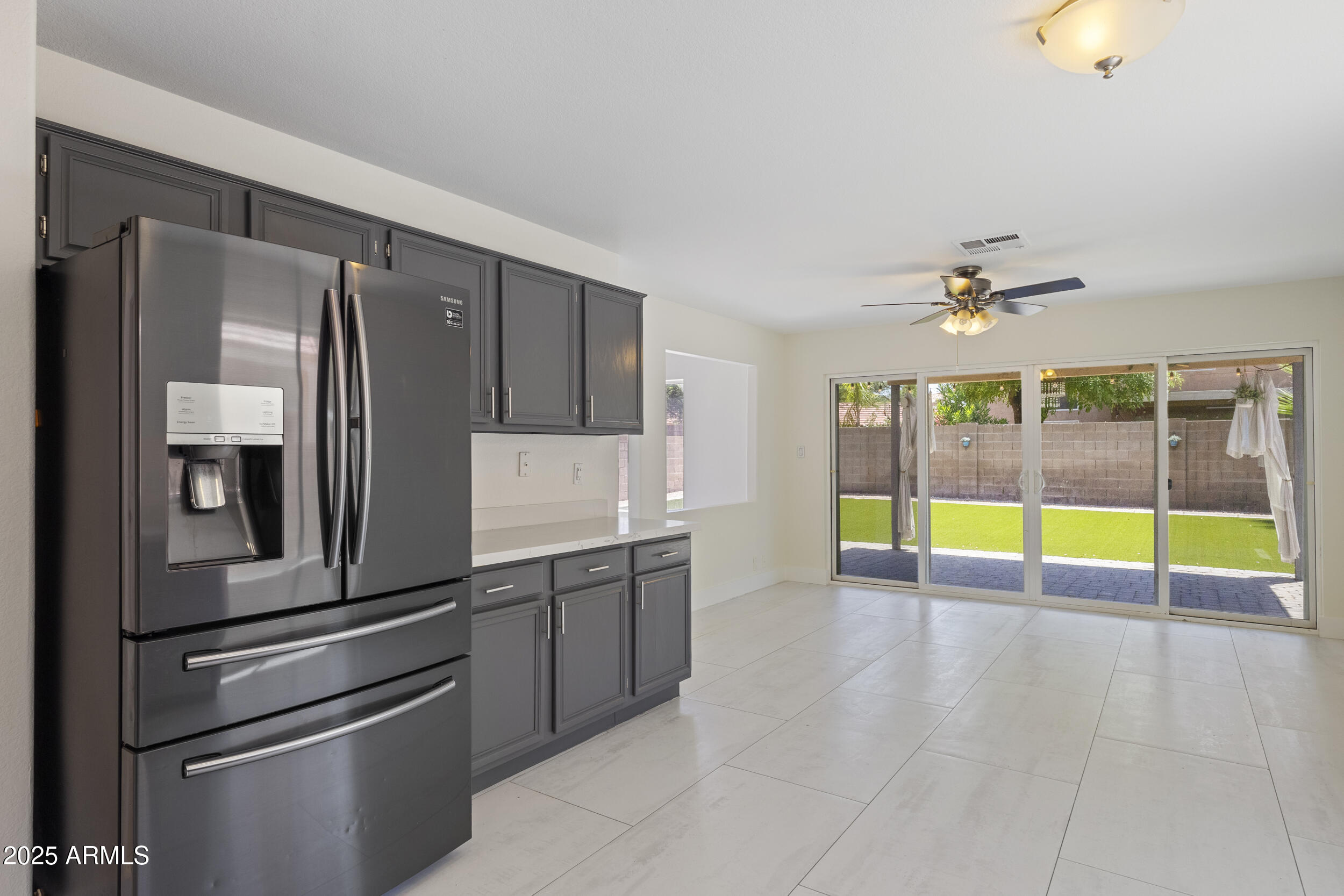 16633 S 28th Place