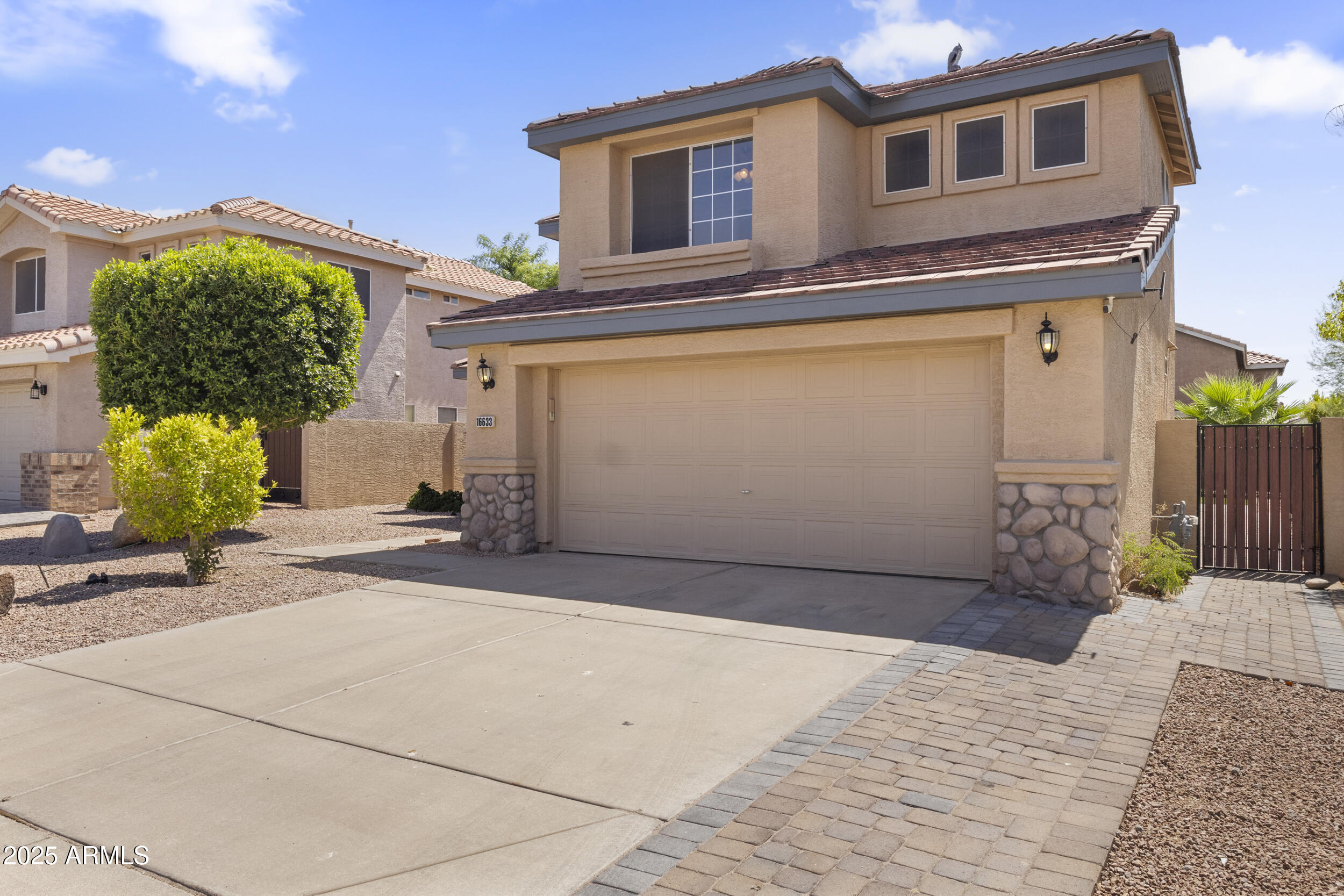 16633 S 28th Place