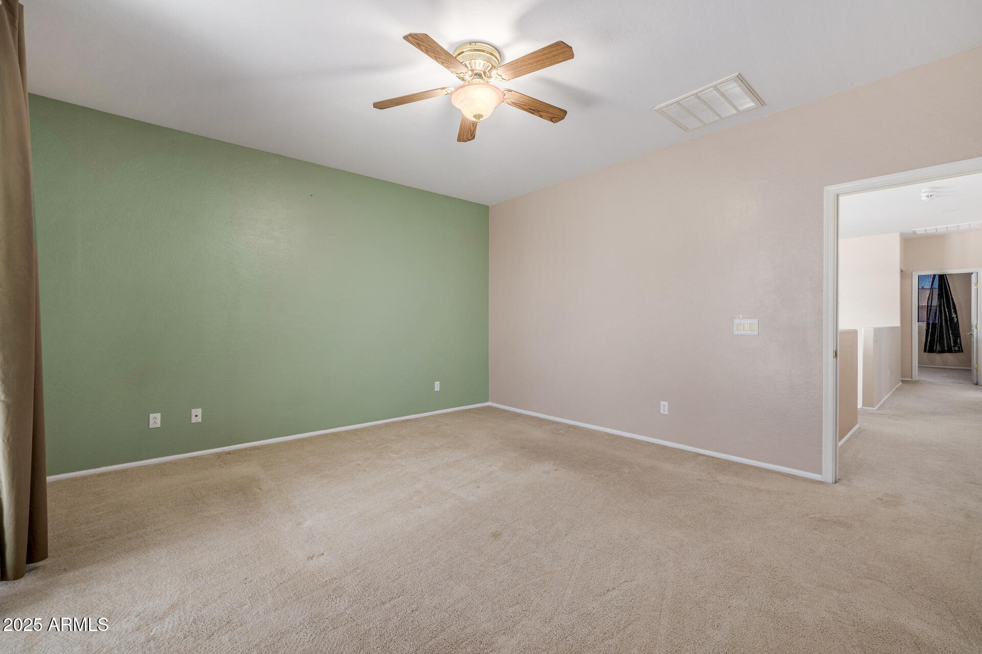 2360 W GOLDMINE MOUNTAIN Drive