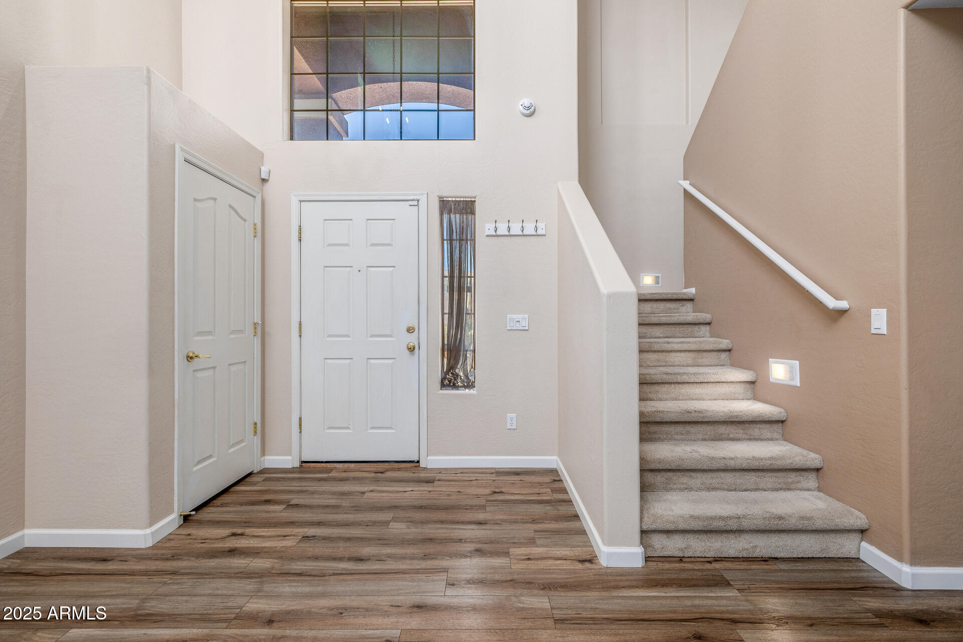 2360 W GOLDMINE MOUNTAIN Drive