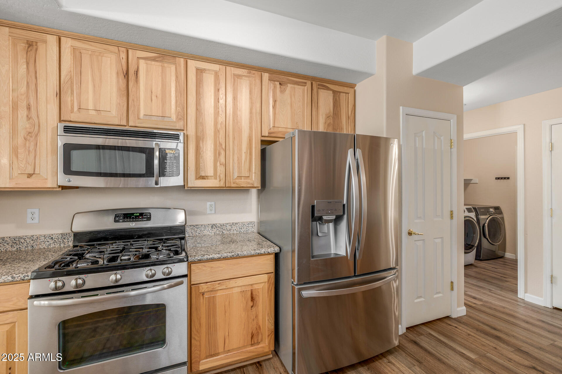 2360 W GOLDMINE MOUNTAIN Drive