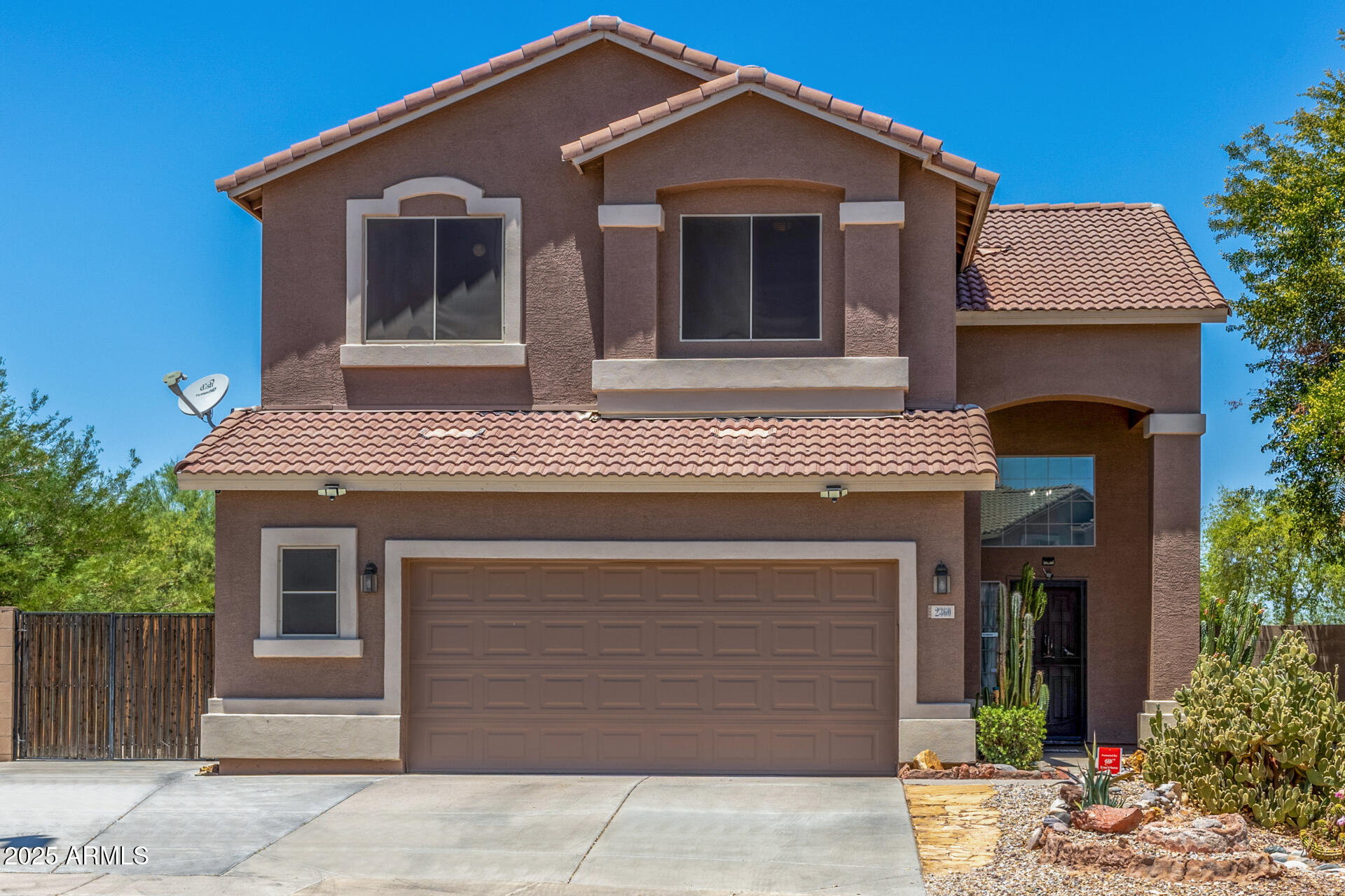 2360 W GOLDMINE MOUNTAIN Drive