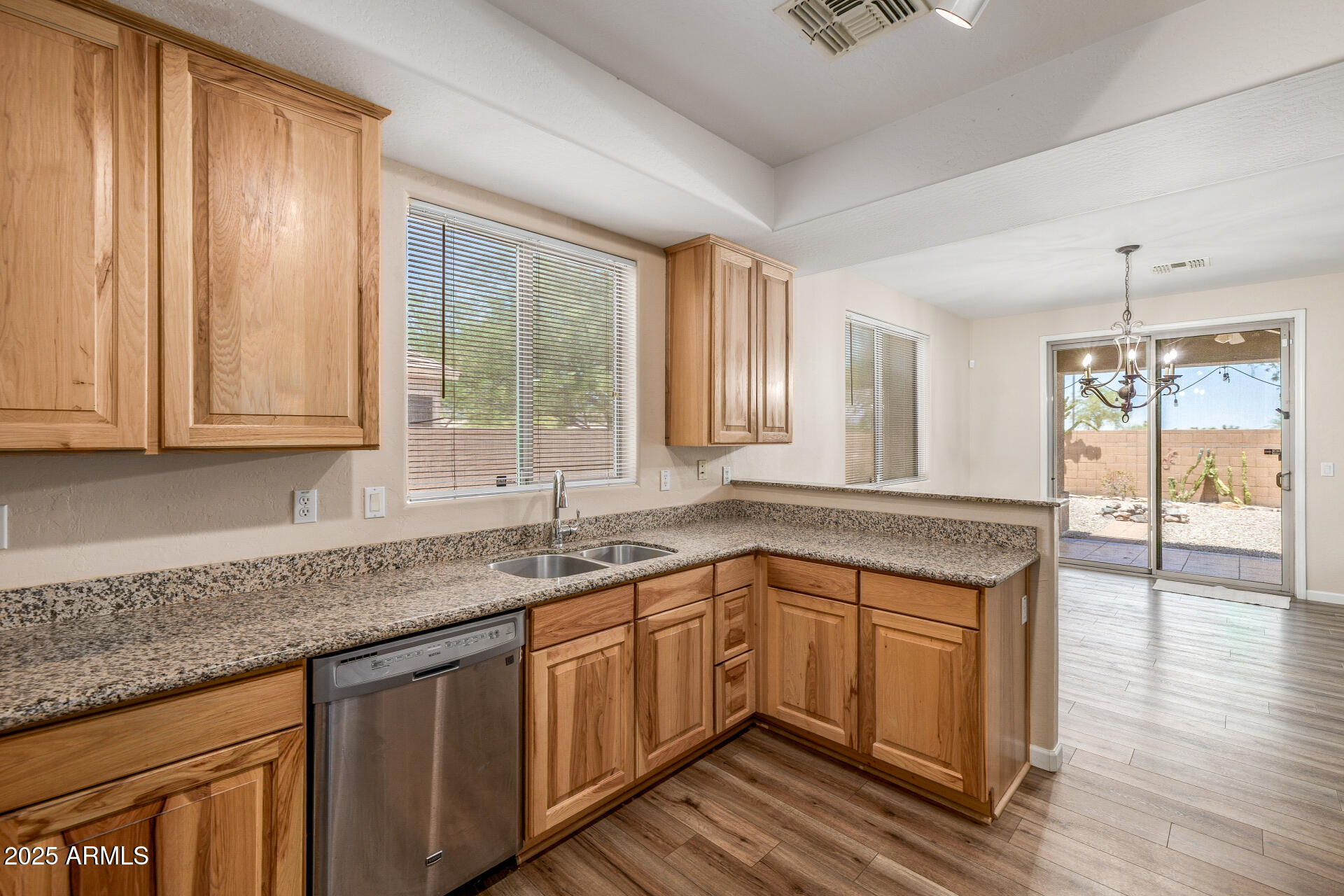 2360 W GOLDMINE MOUNTAIN Drive