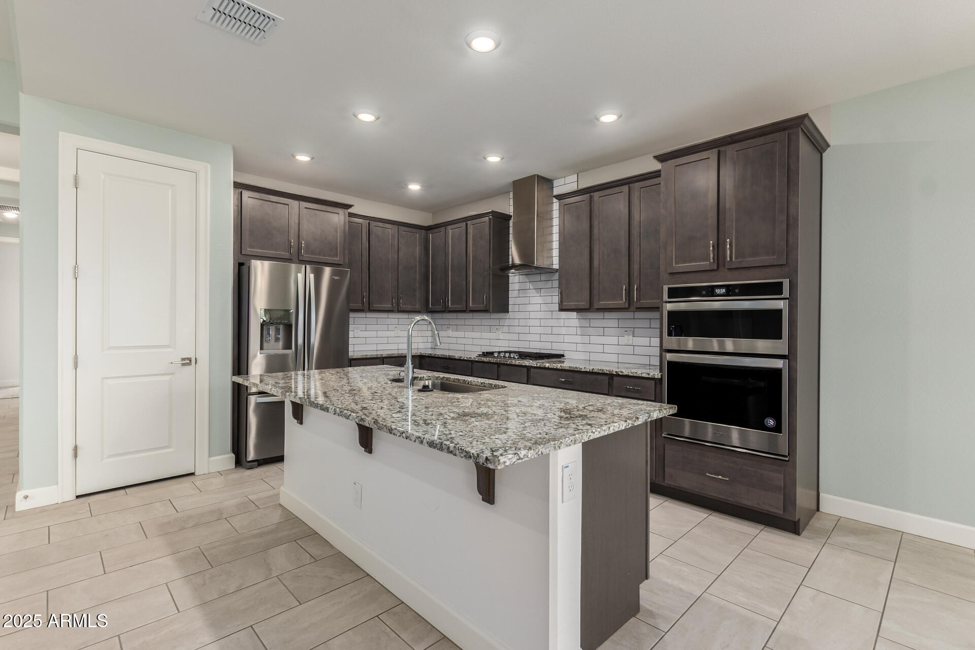 18322 W LONG LAKE Road