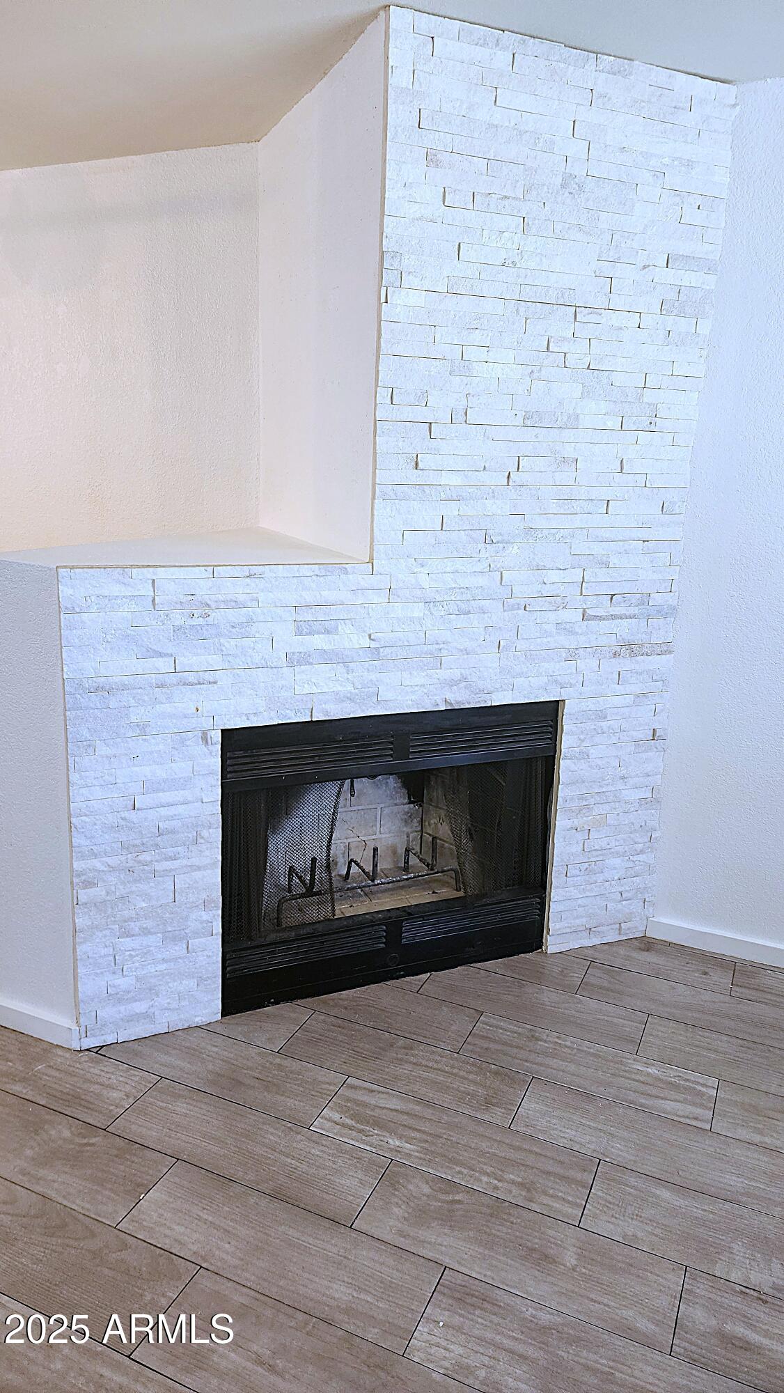 860 N MCQUEEN Road, 1038