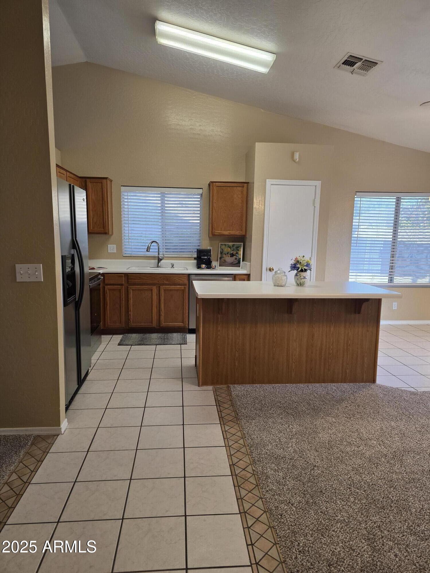 2293 E LONGHORN Place