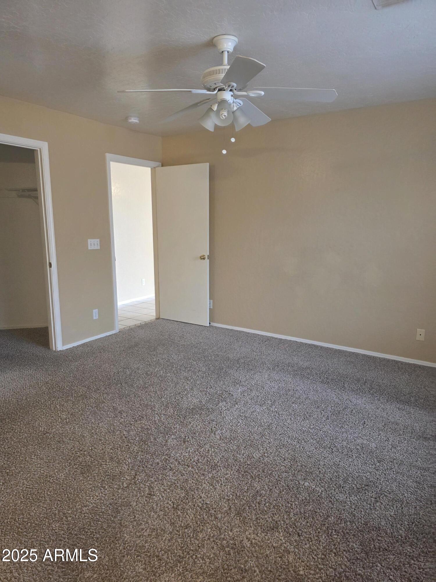 2293 E LONGHORN Place