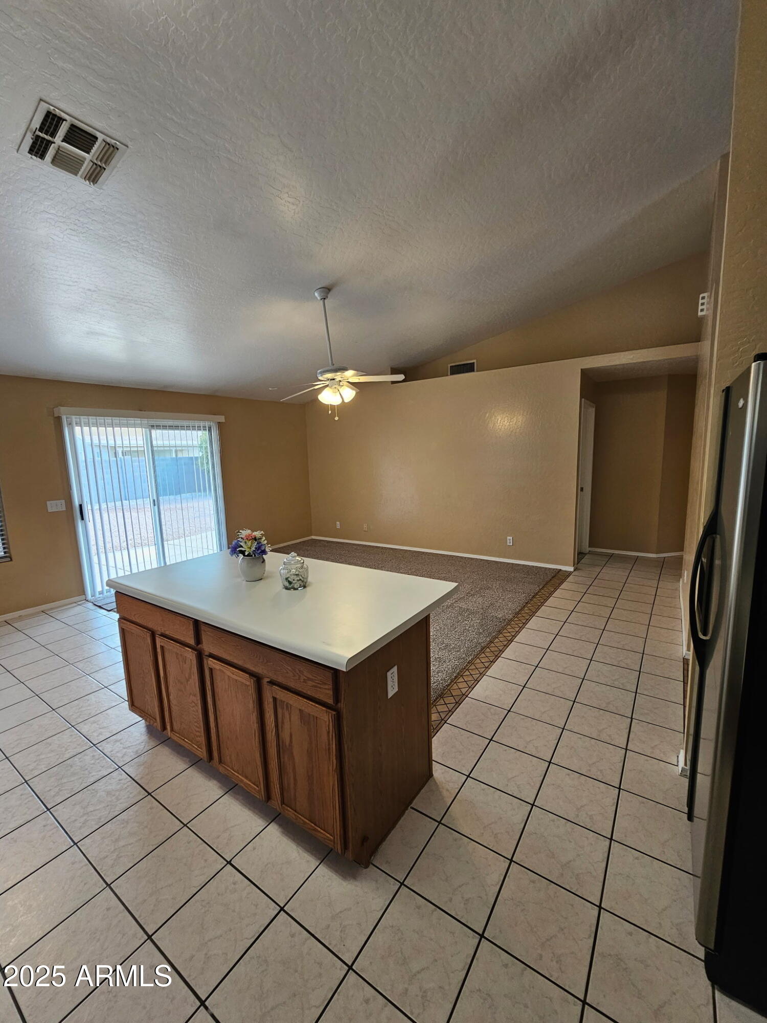 2293 E LONGHORN Place