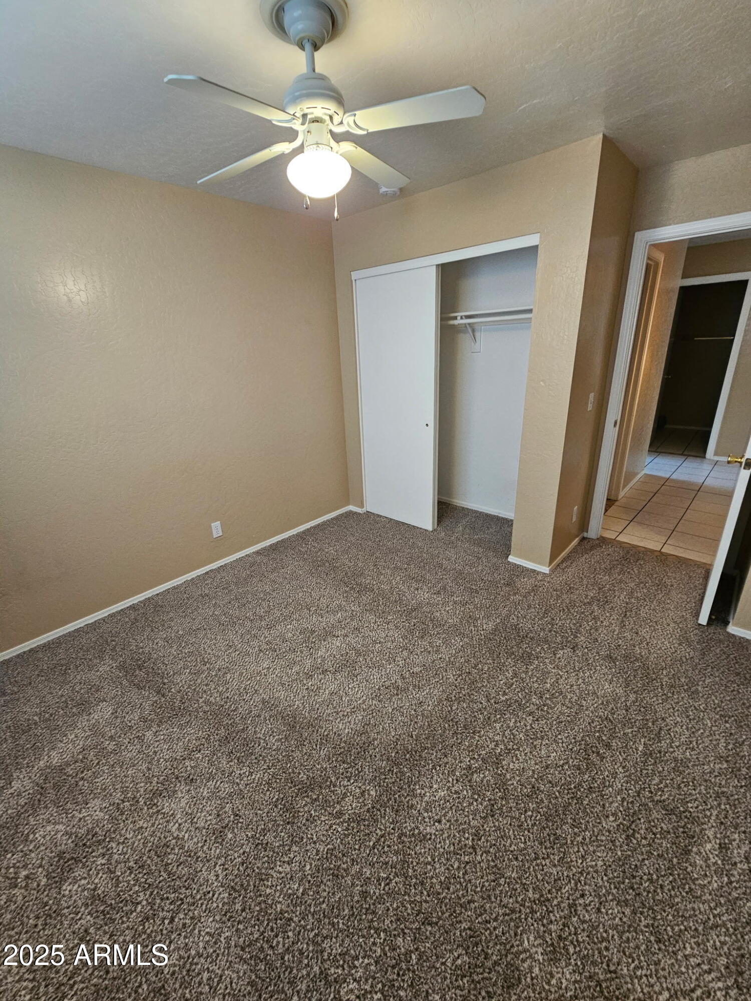 2293 E LONGHORN Place