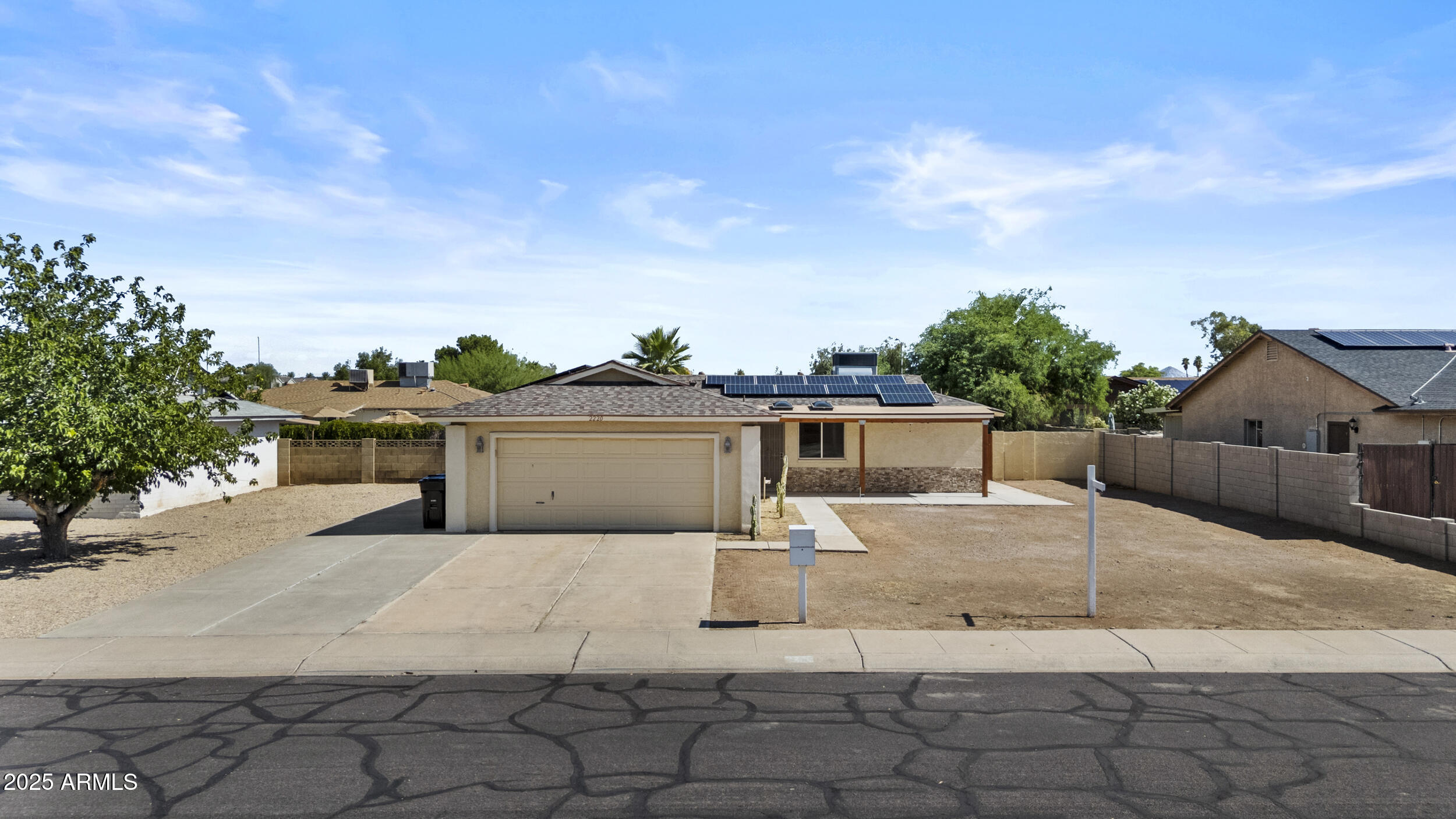 2220 W SEQUOIA Drive