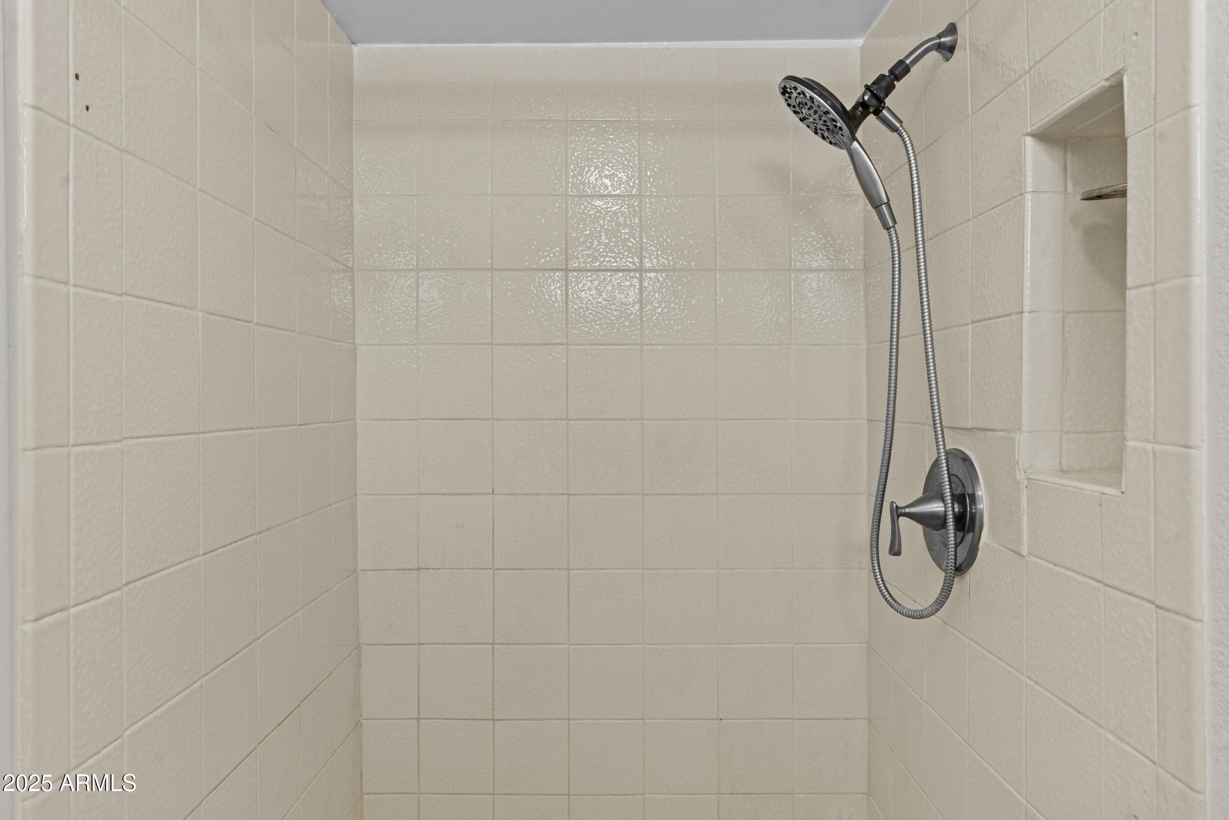 2220 W SEQUOIA Drive