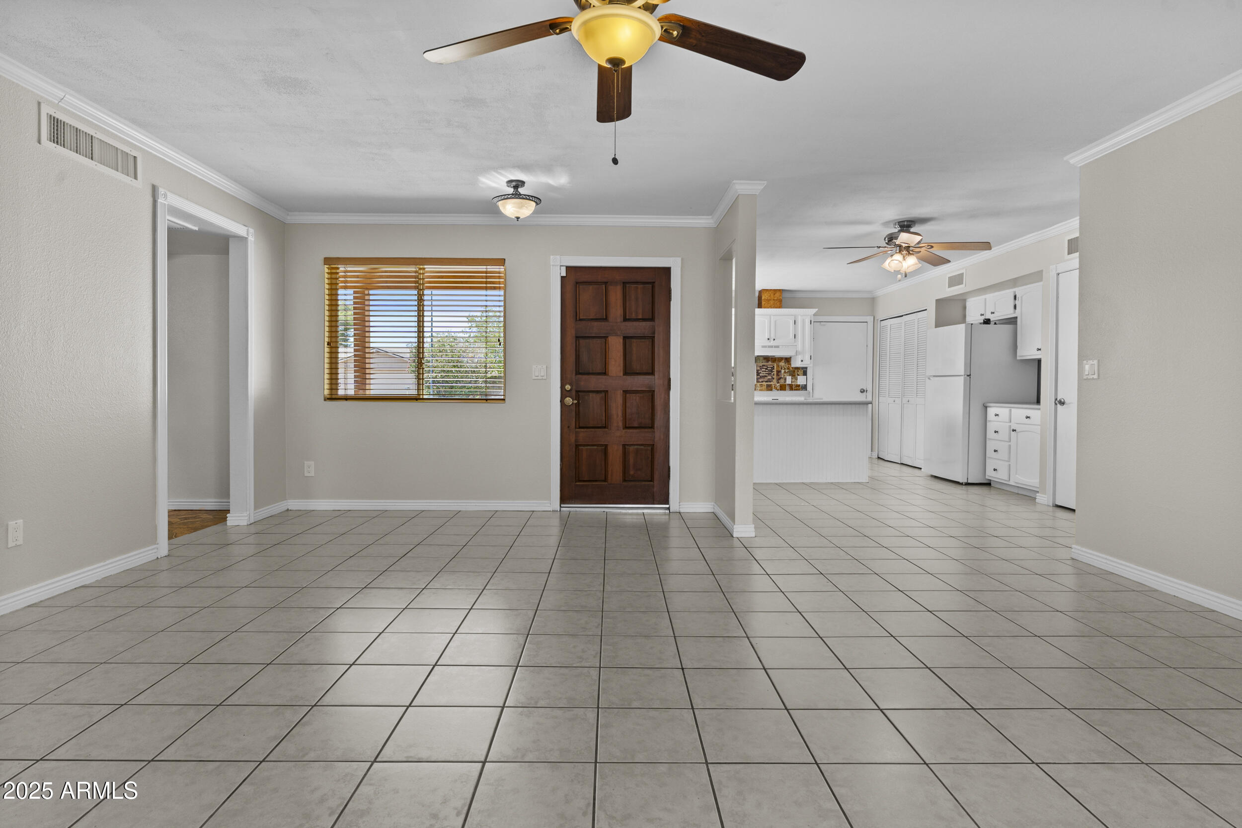 2220 W SEQUOIA Drive