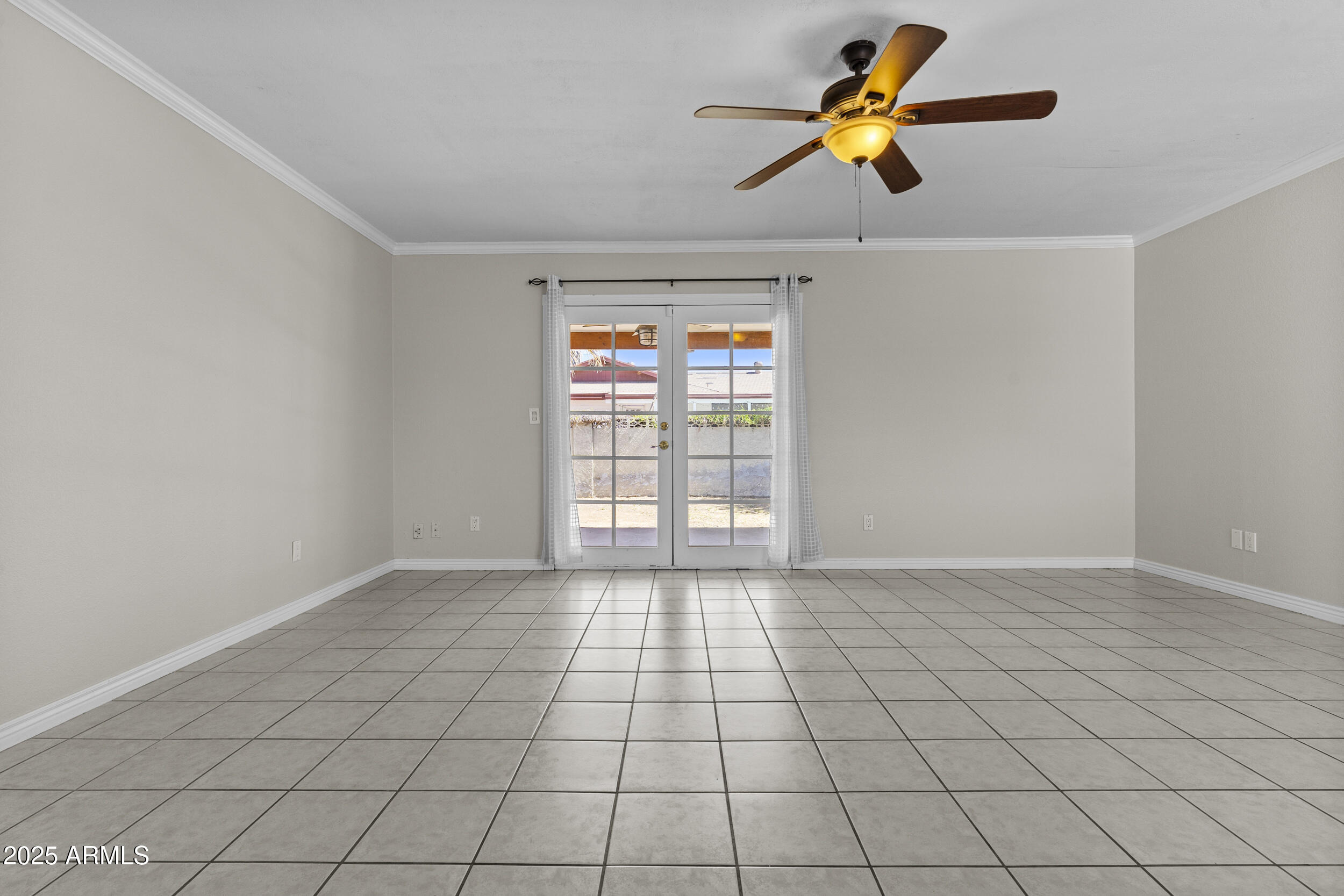 2220 W SEQUOIA Drive