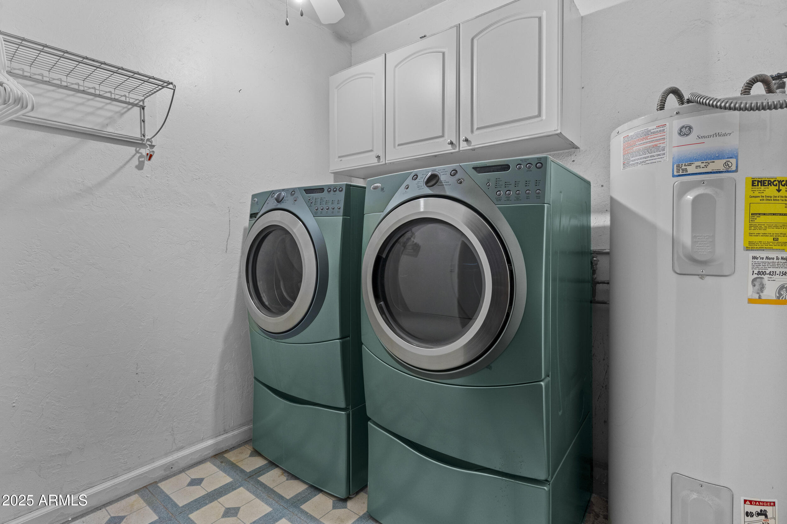 2220 W SEQUOIA Drive