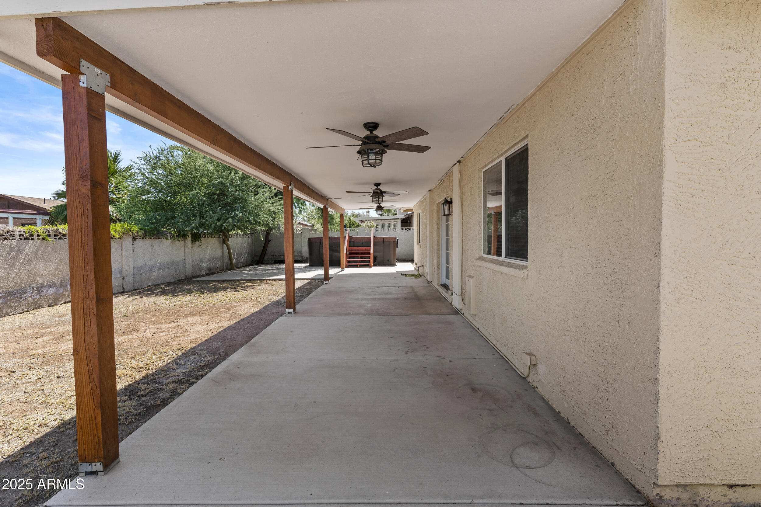 2220 W SEQUOIA Drive