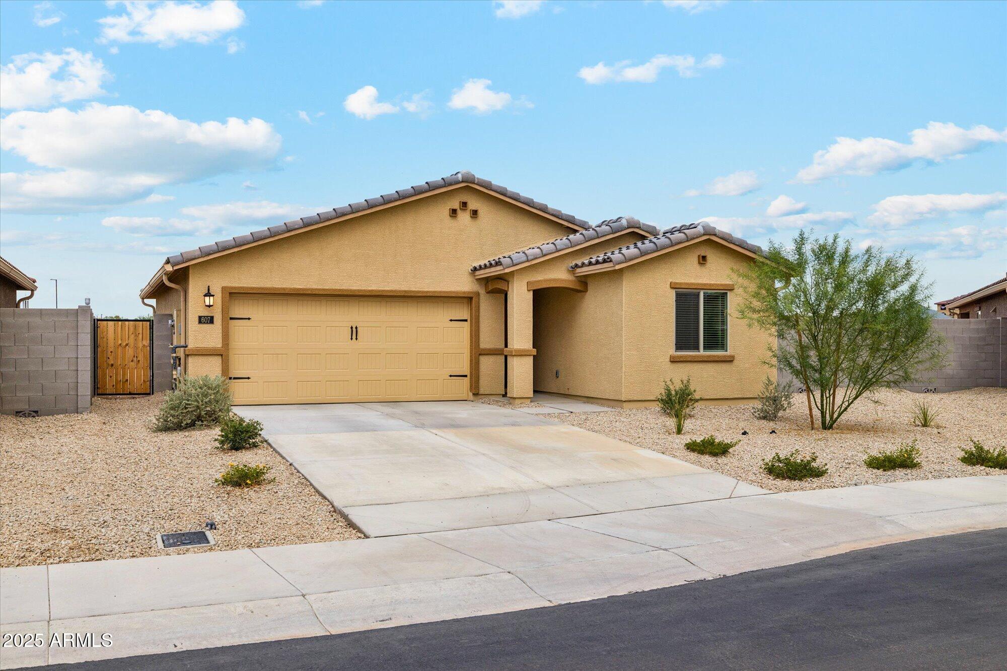 607 S WEST VIRGINIA Avenue