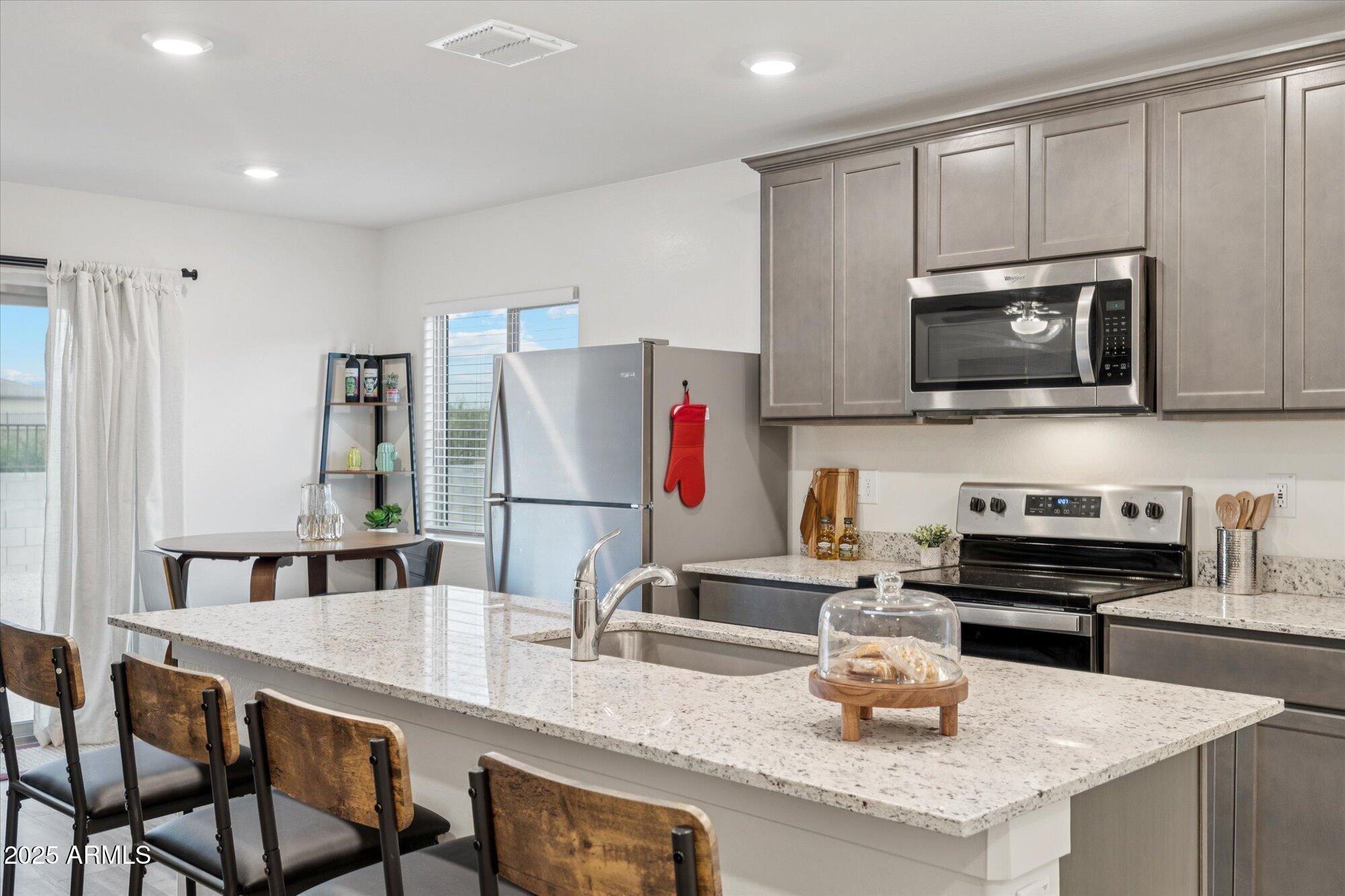 607 S WEST VIRGINIA Avenue