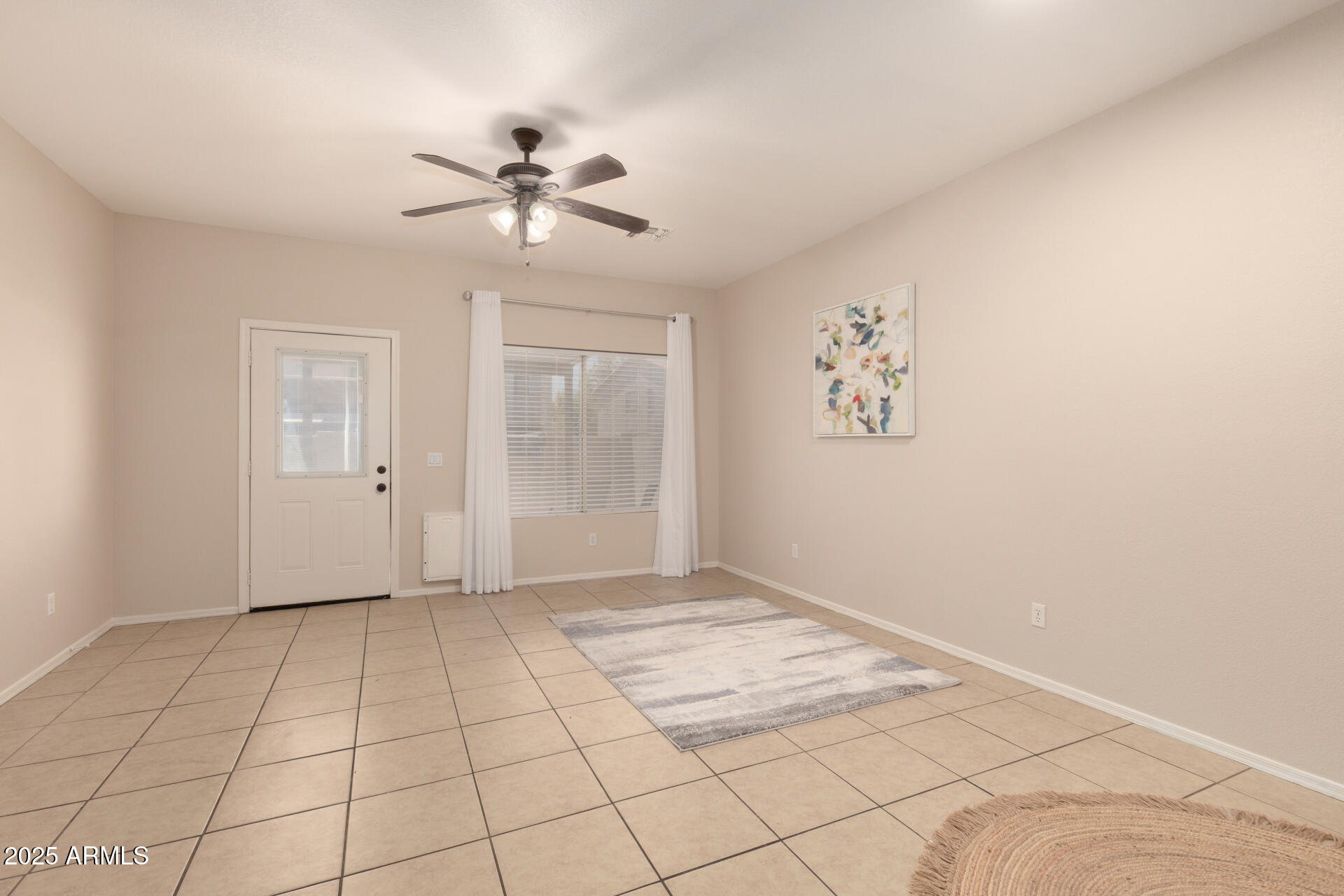 1961 N HARTFORD Street, 1212