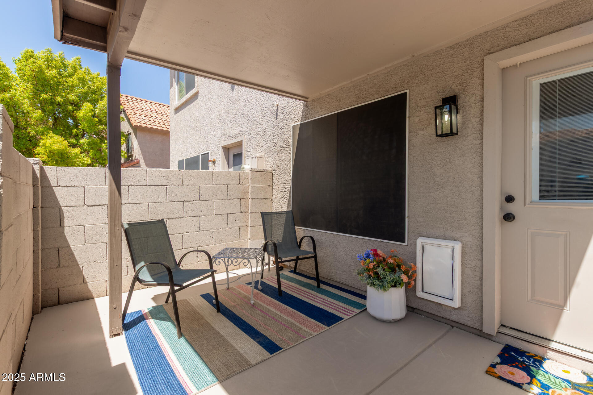 1961 N HARTFORD Street, 1212