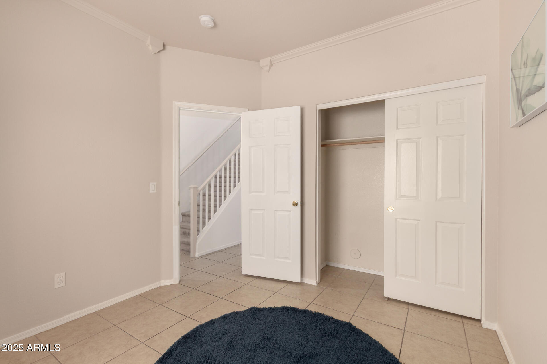 1961 N HARTFORD Street, 1212