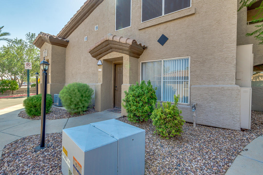 3236 E CHANDLER Boulevard, 1073