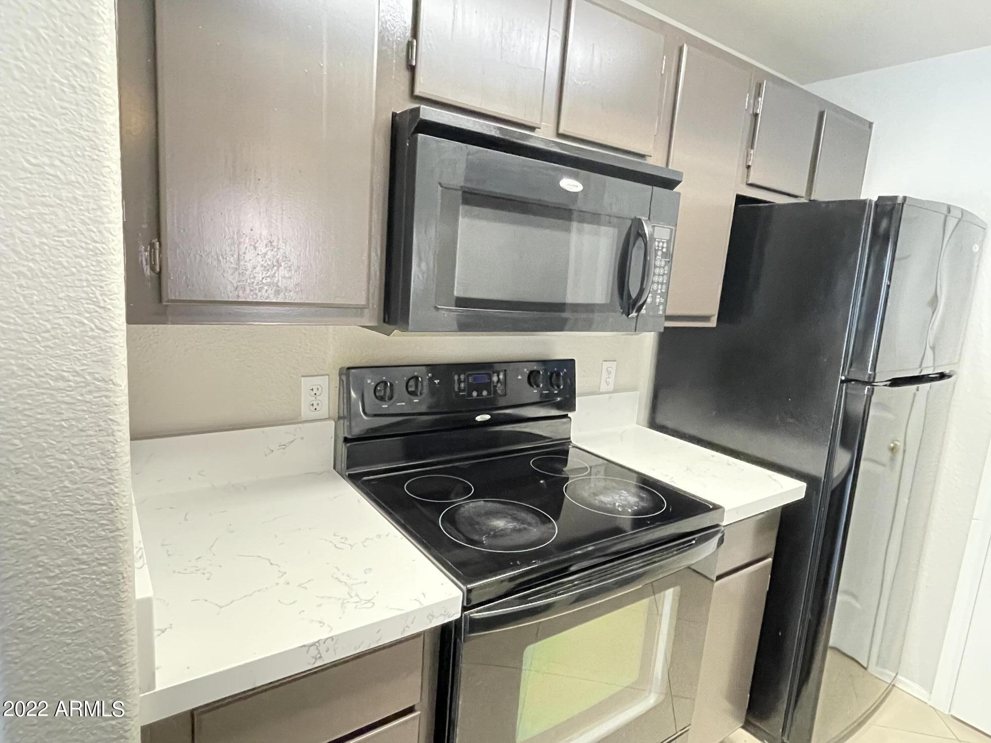 3236 E CHANDLER Boulevard, 1073