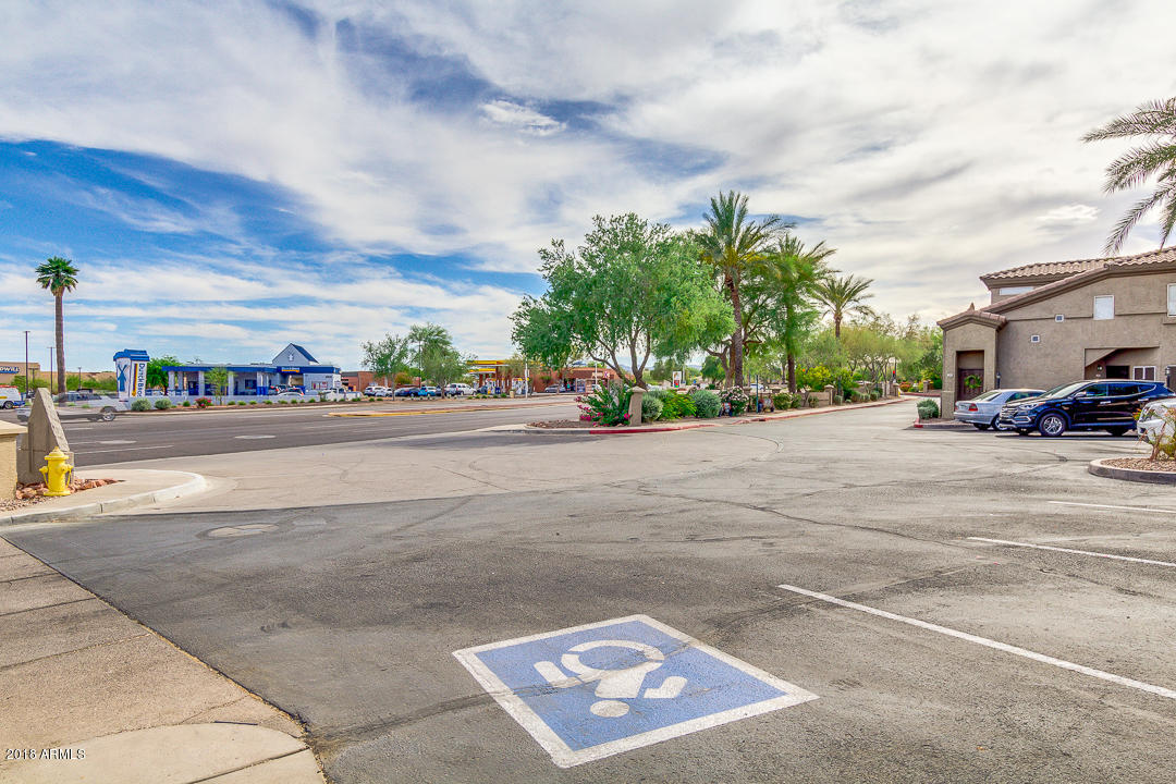 3236 E CHANDLER Boulevard, 1073