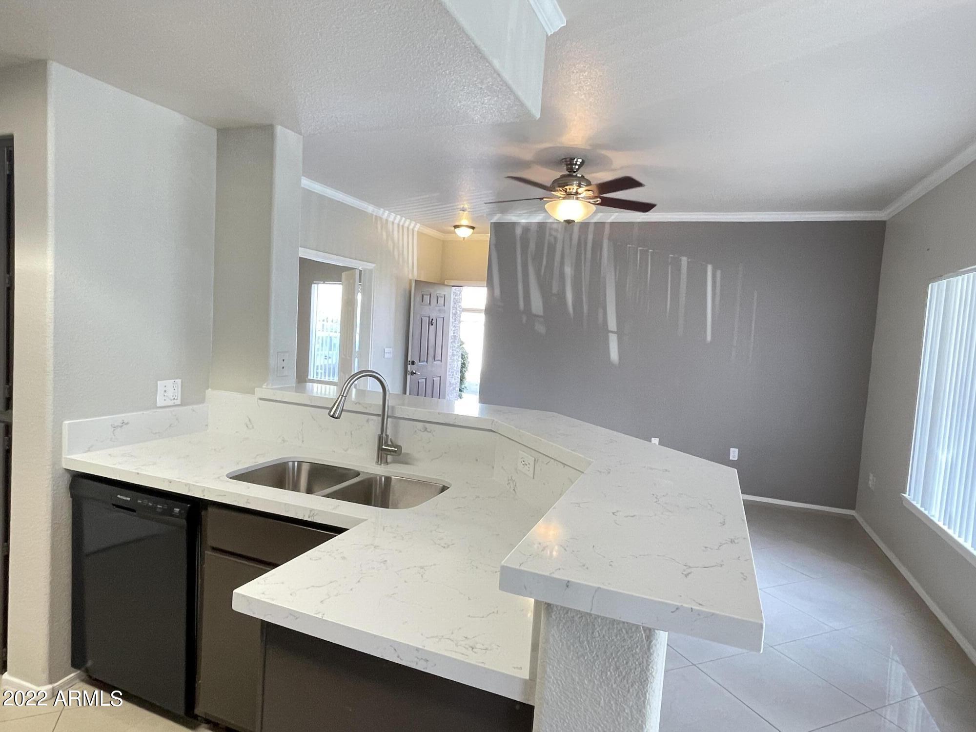 3236 E CHANDLER Boulevard, 1073