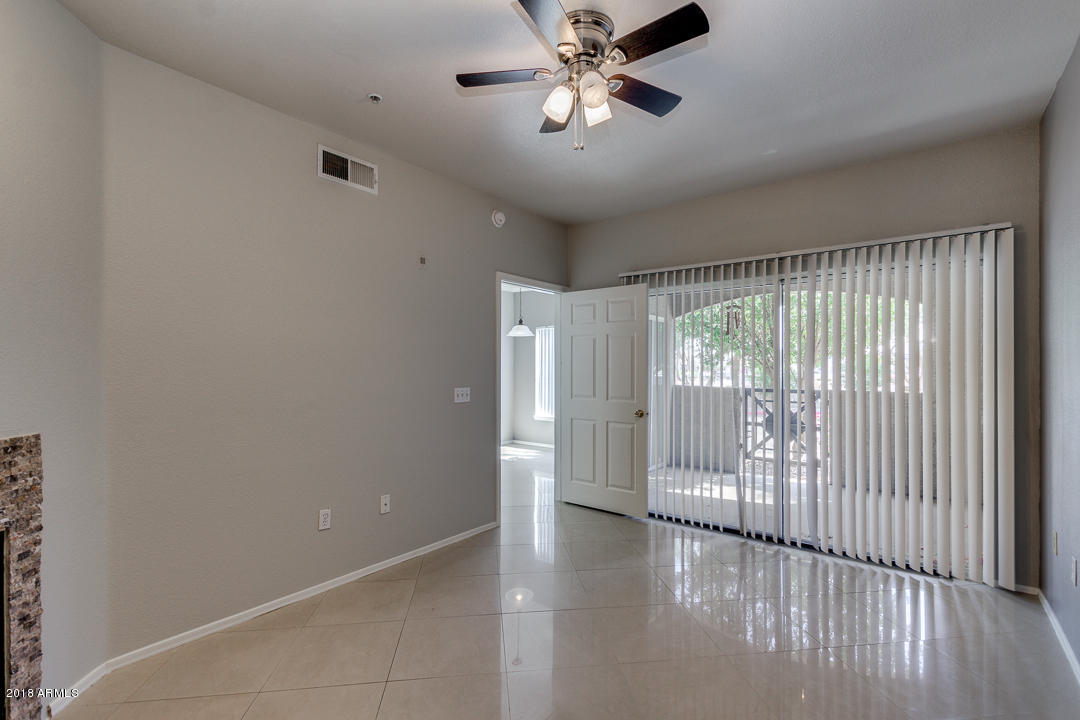 3236 E CHANDLER Boulevard, 1073