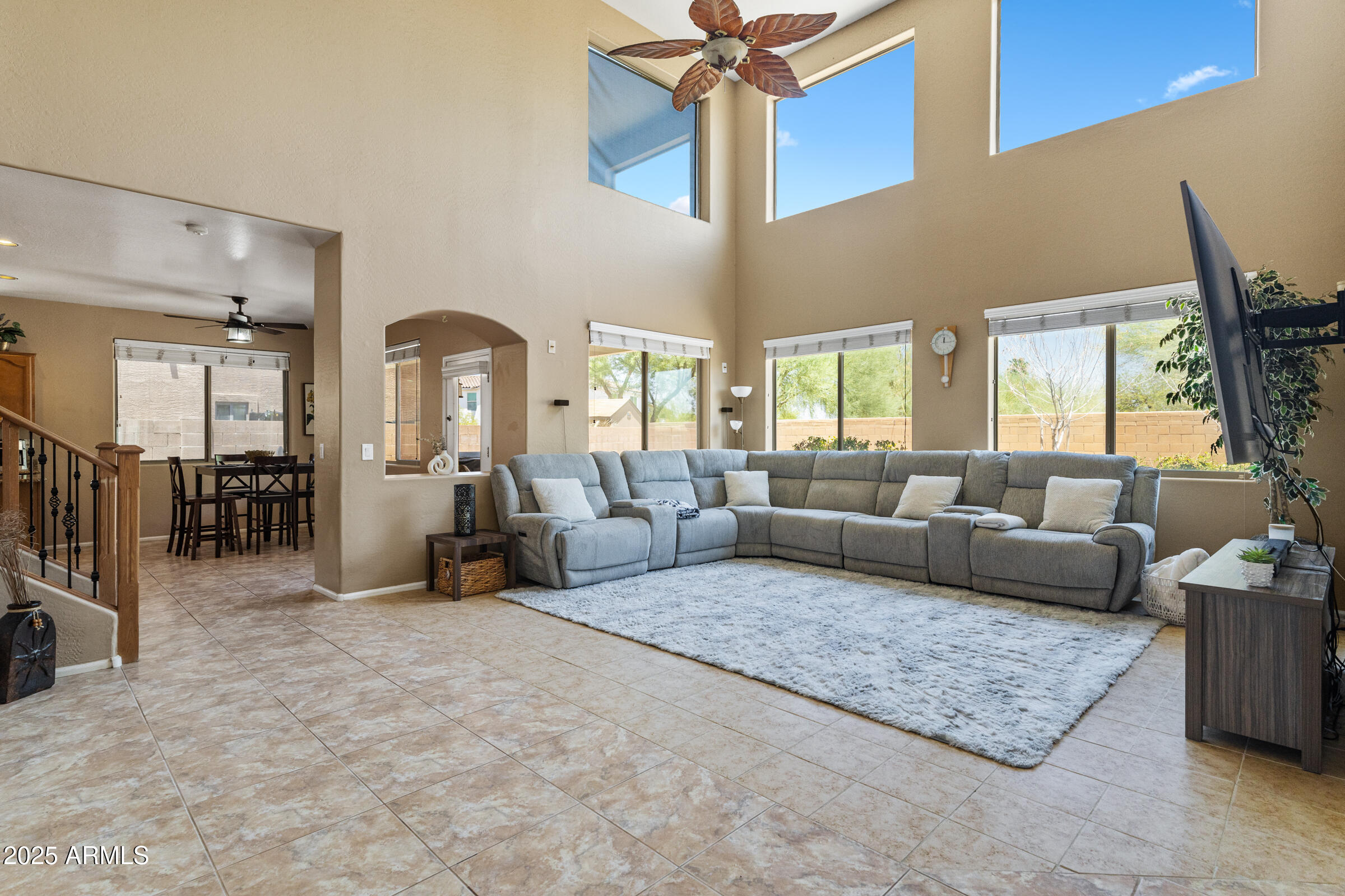 780 W HOLSTEIN Trail