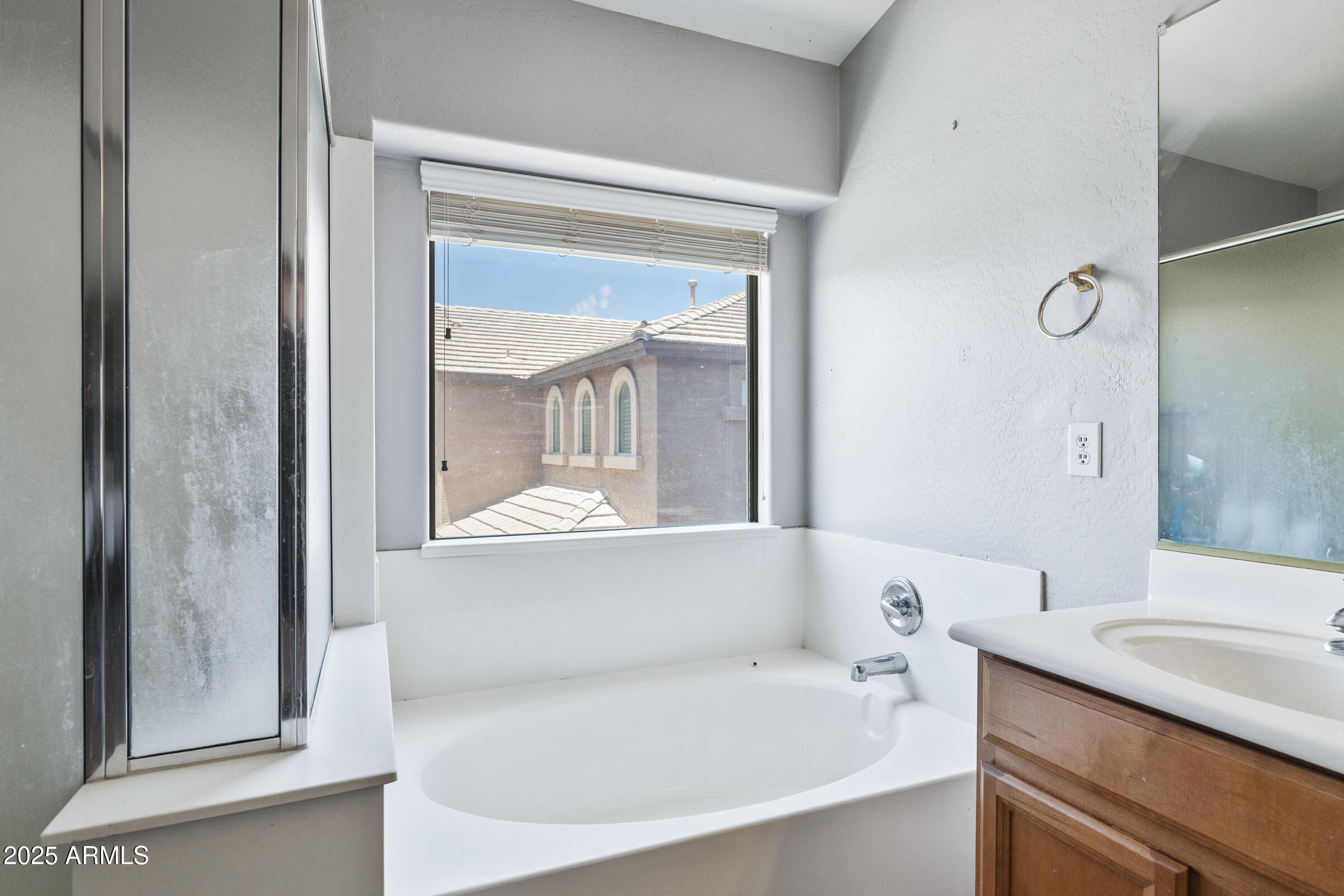 780 W HOLSTEIN Trail