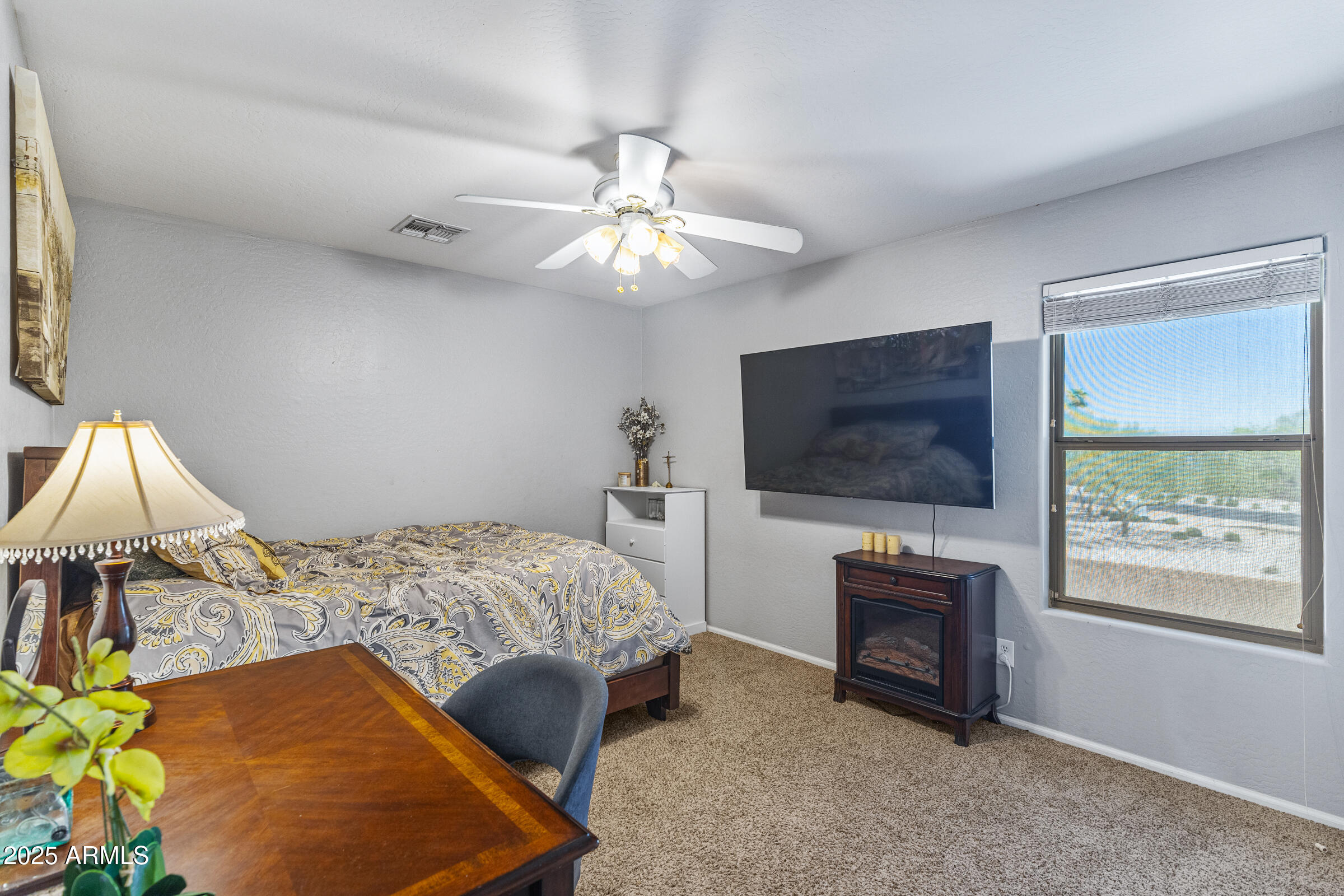 780 W HOLSTEIN Trail