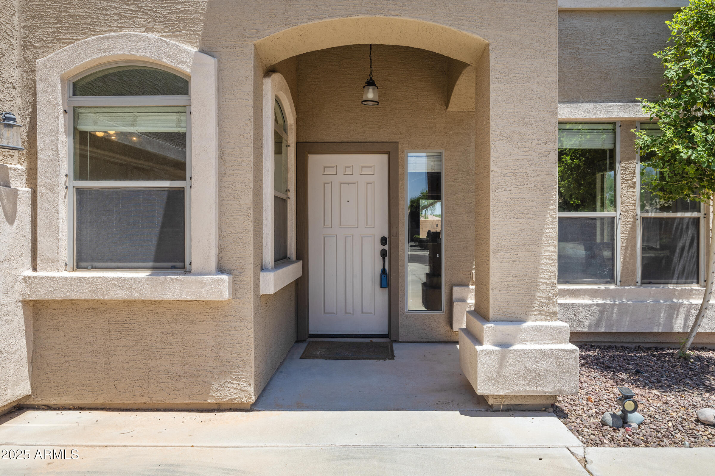 780 W HOLSTEIN Trail