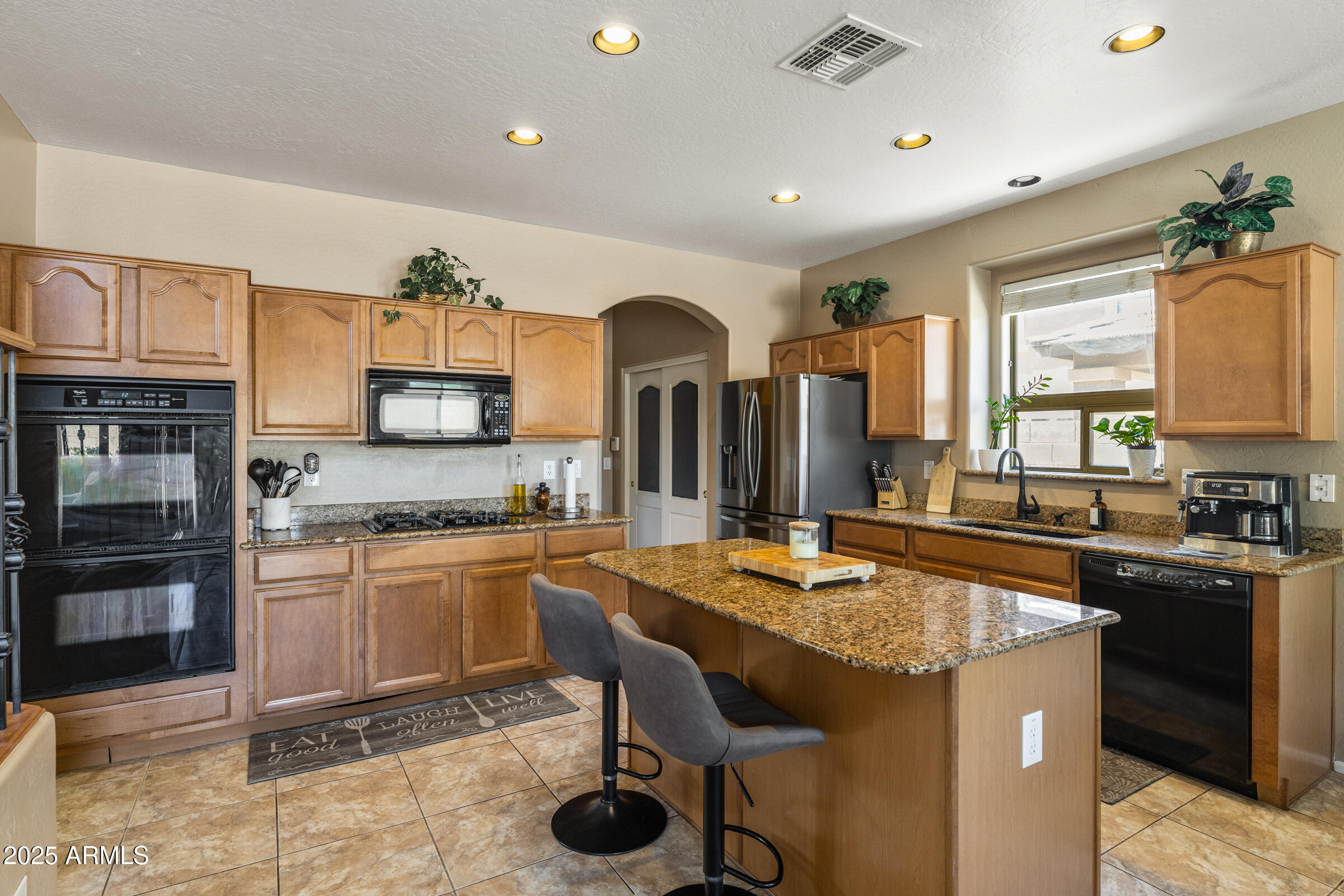 780 W HOLSTEIN Trail