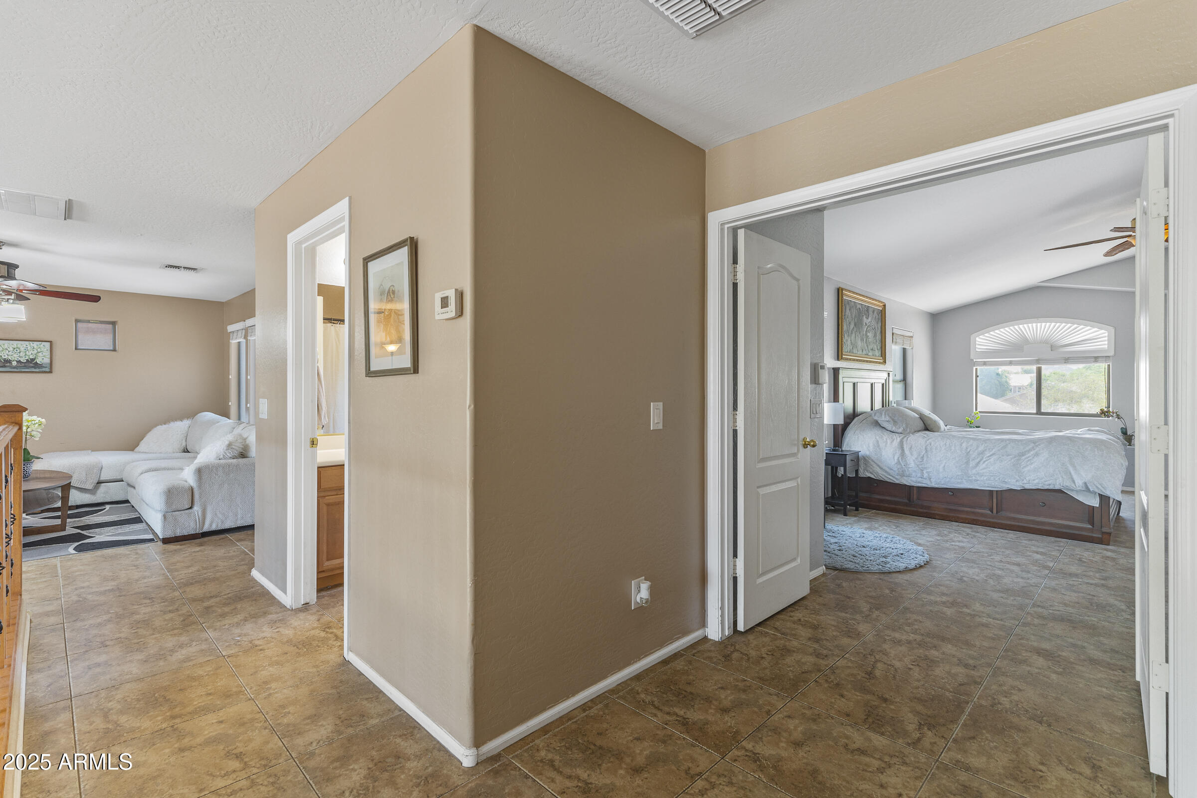 780 W HOLSTEIN Trail